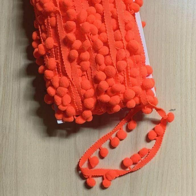 16 meters Pompon Trimming size 10+15mm (pompon's diameter +/- 10mm) #FLO4660 - ACCESSOIRES LEDUC BV
