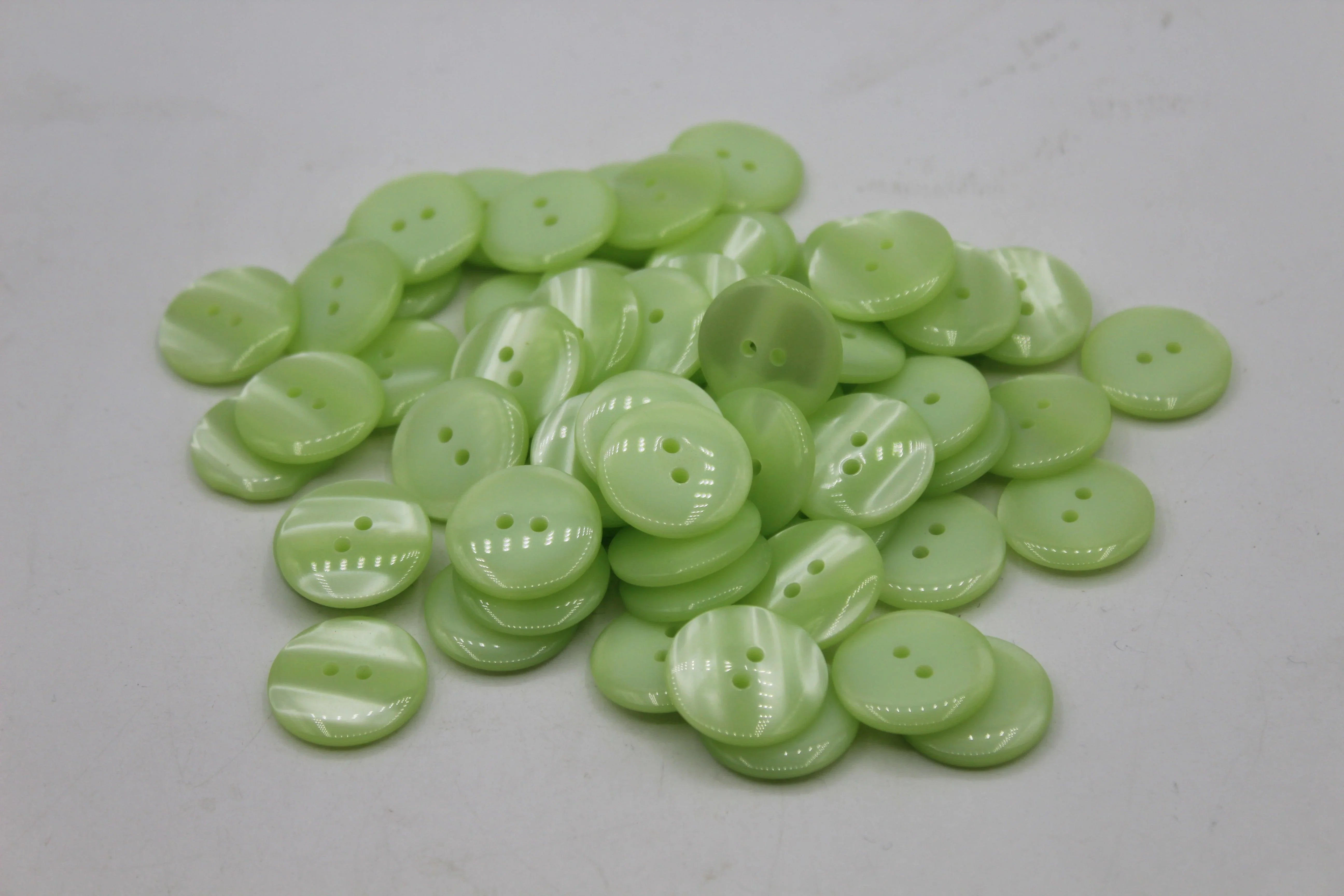 50 pieces 20mm - 2 Holes Polyester Button for Blouses (32") - (KP2 105 32") - ACCESSOIRES LEDUC BV