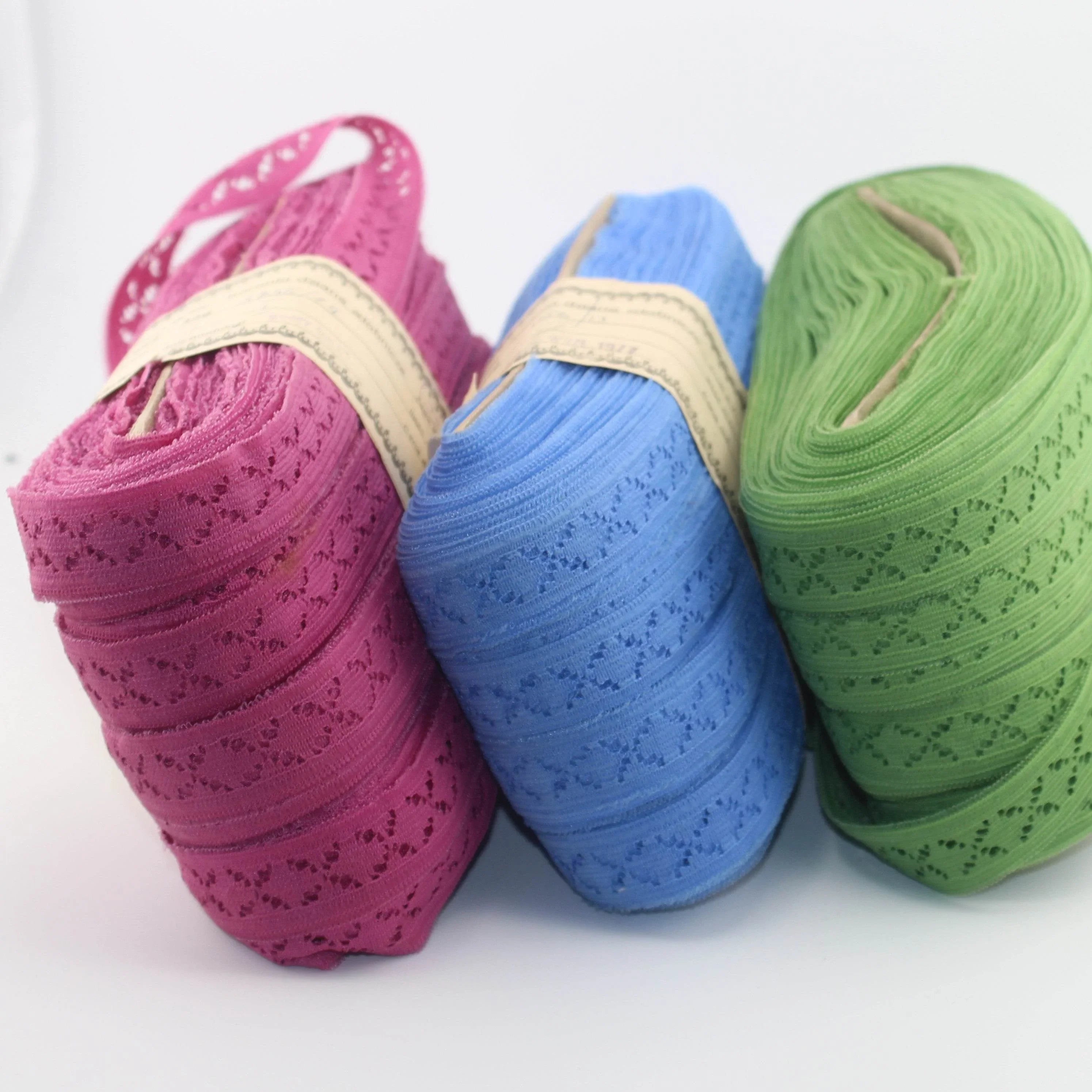 10 meters 18mm Czech made Polyester Colourful Lace available in 3 colors - ACCESSOIRES LEDUC BV