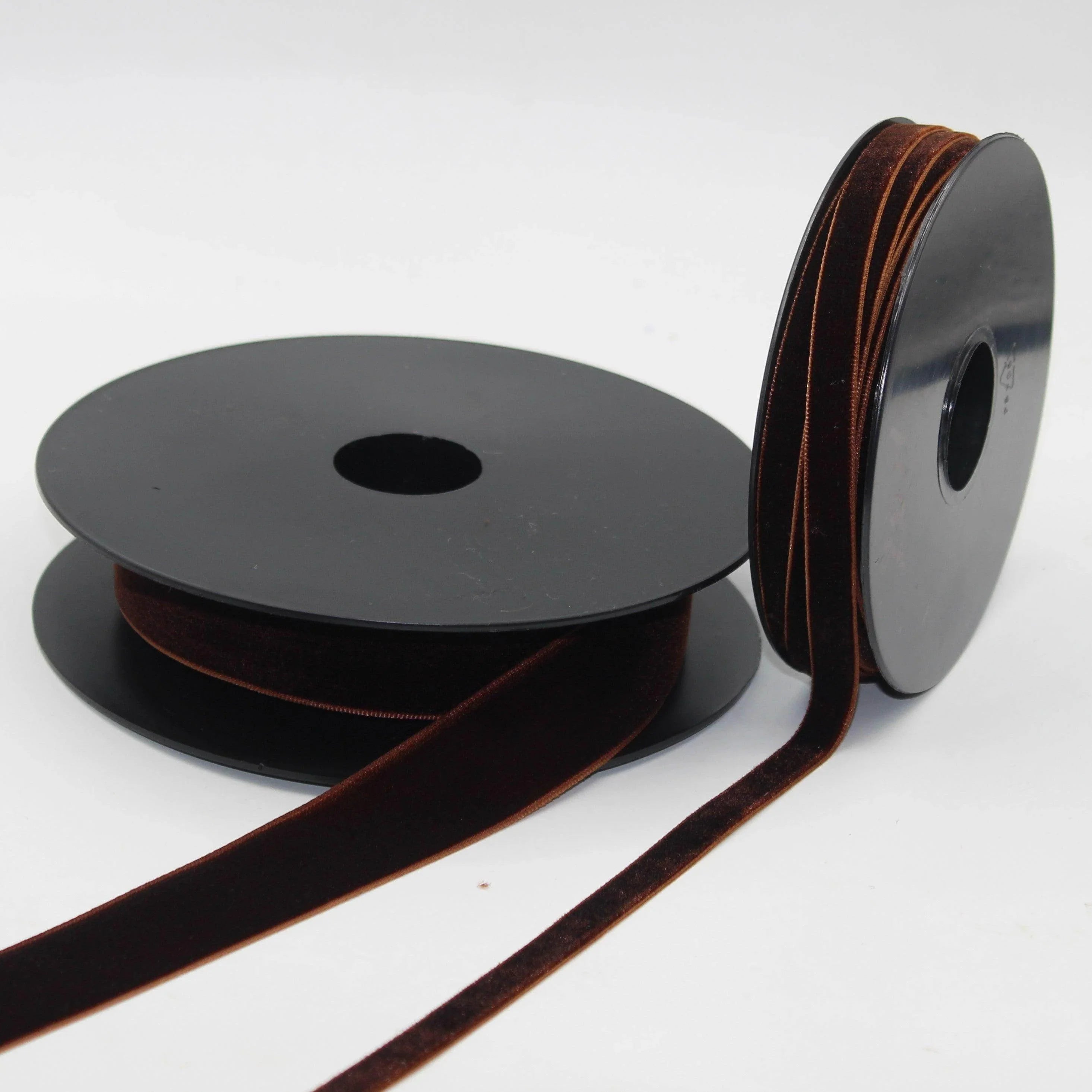 10 Meters Velvet Ribbon, size 10 or 25mm, 100% Polyester, High Quality #VEL1510 - ACCESSOIRES LEDUC BV