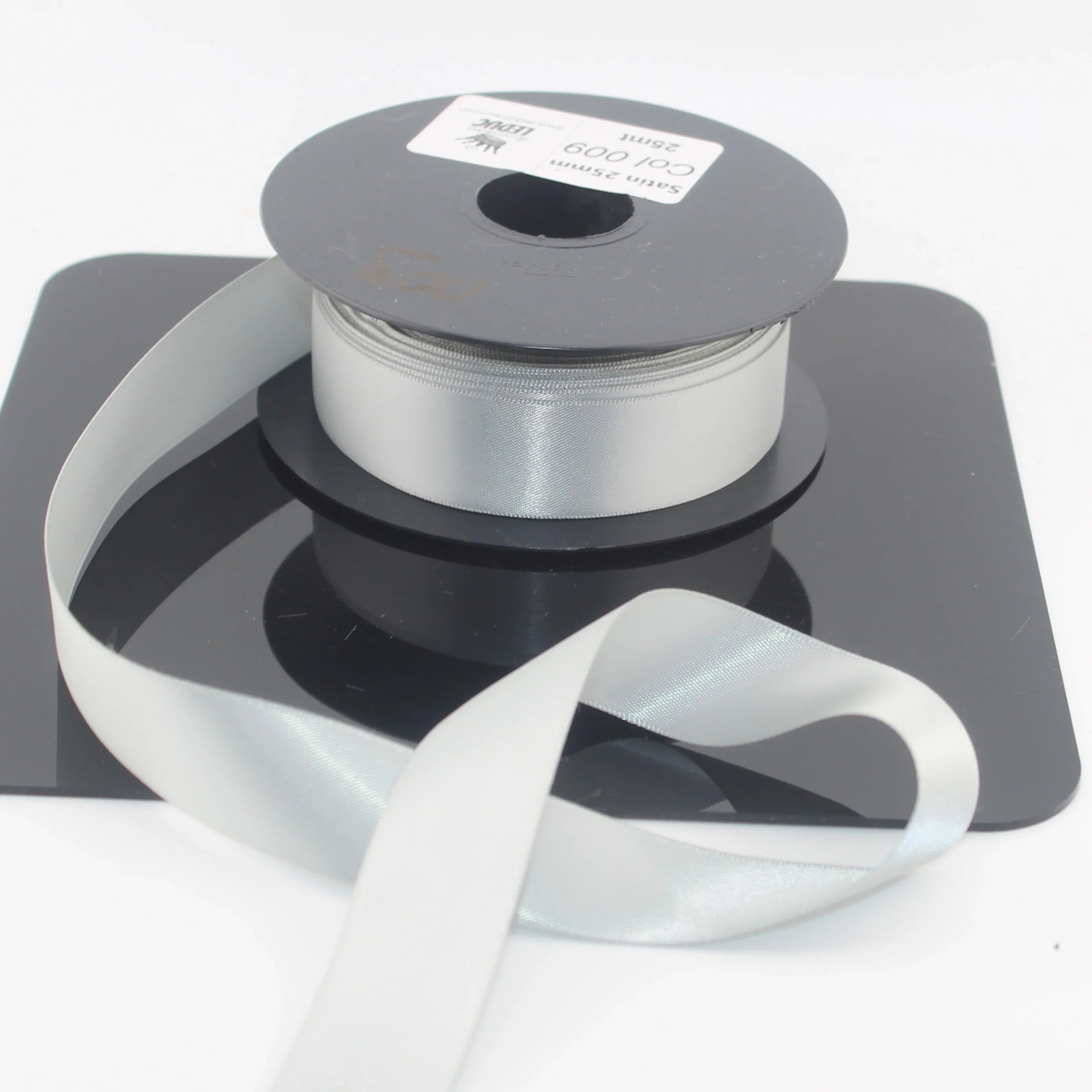 Deluxe Double Sided Satin 15mm,25mm or 38mm - 25 meters - ACCESSOIRES LEDUC BV