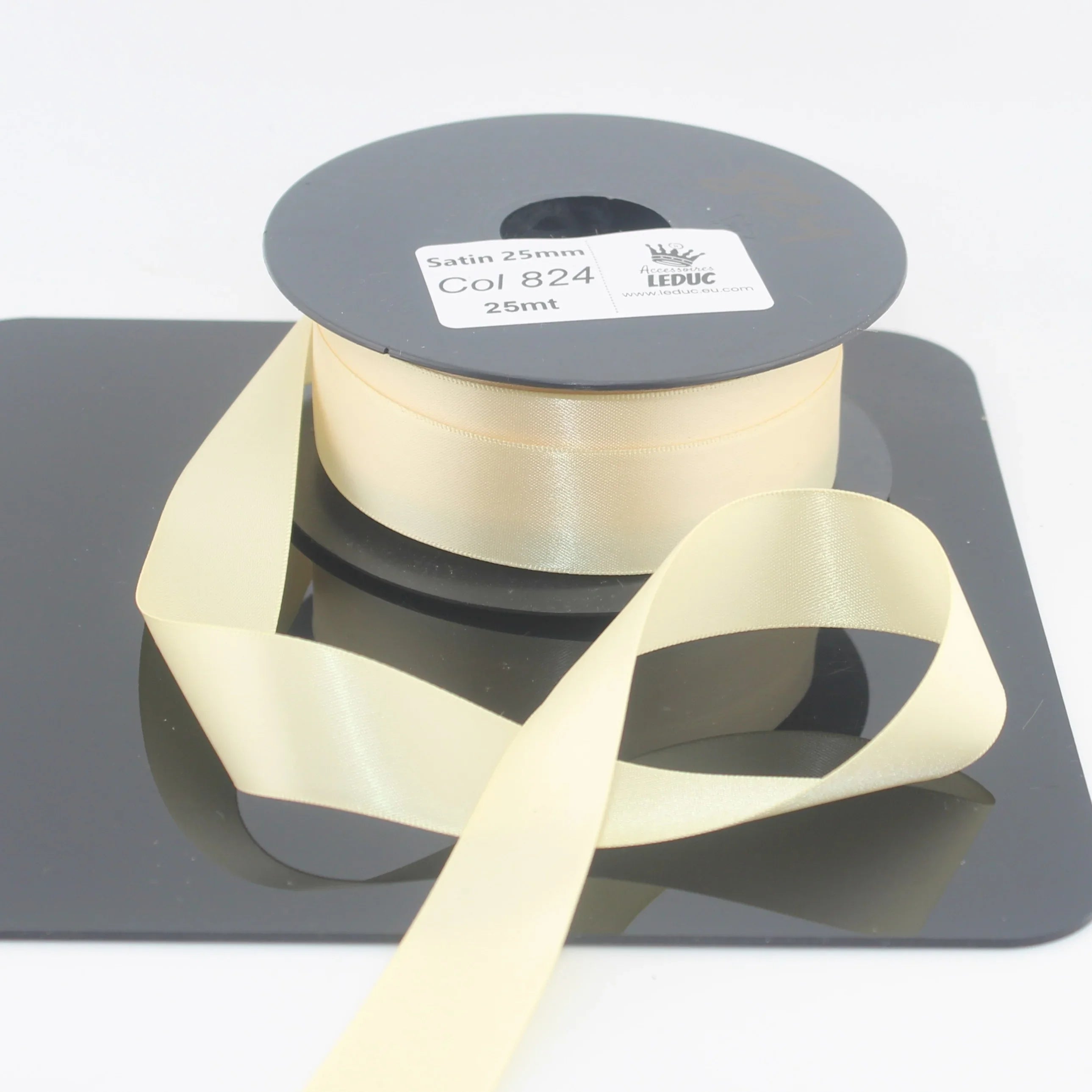 Deluxe Double Sided Satin 15mm,25mm or 38mm - 25 meters - ACCESSOIRES LEDUC BV