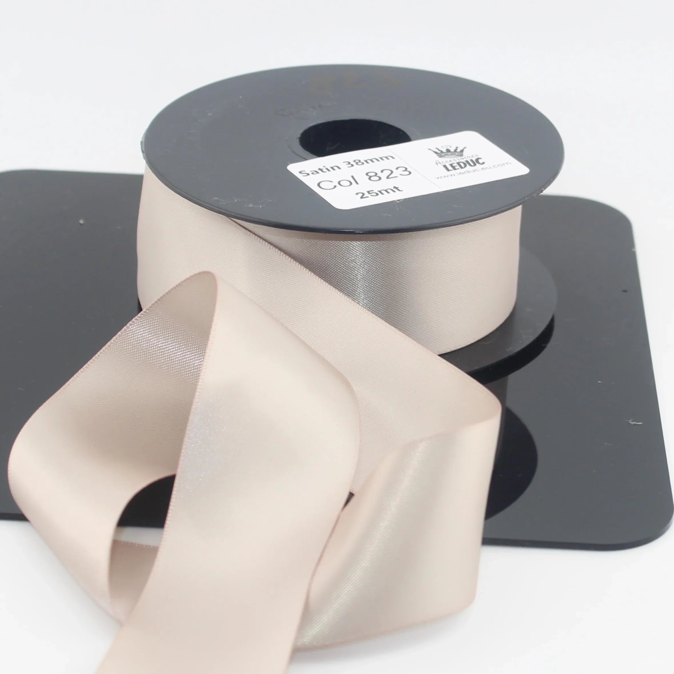 Deluxe Double Sided Satin 15mm,25mm or 38mm - 25 meters - ACCESSOIRES LEDUC BV