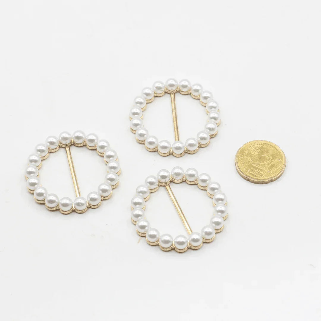 30mm Buckle with Pearls (outside diameter 40mm) #BST2628 - ACCESSOIRES LEDUC BV
