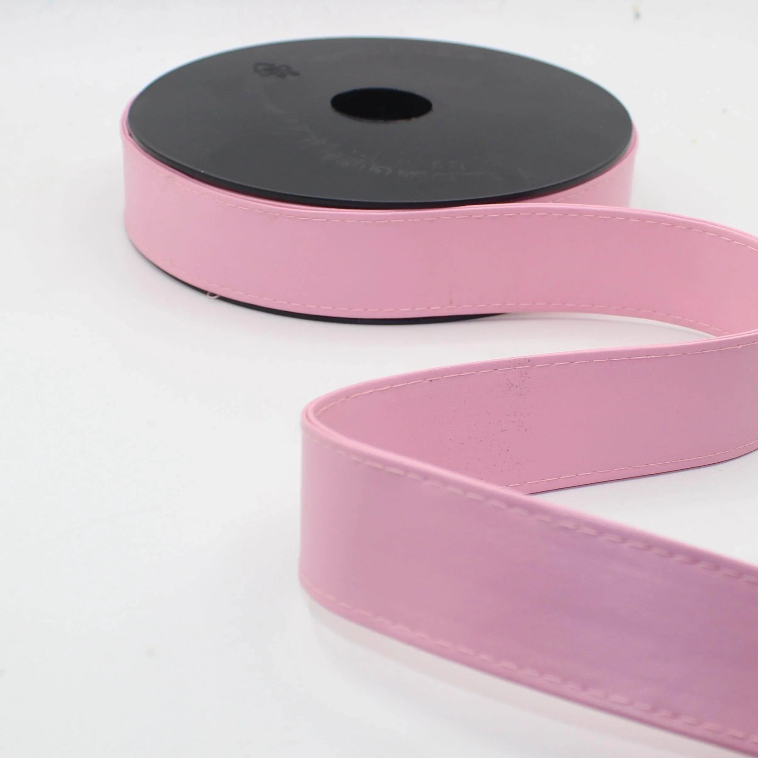 7mm/20mm/30mm Fake Leather - PU - Simili Leather Stitched Strap - 4 meters #RUB3500 #RUB3501 #RUB3502 - ACCESSOIRES LEDUC BV