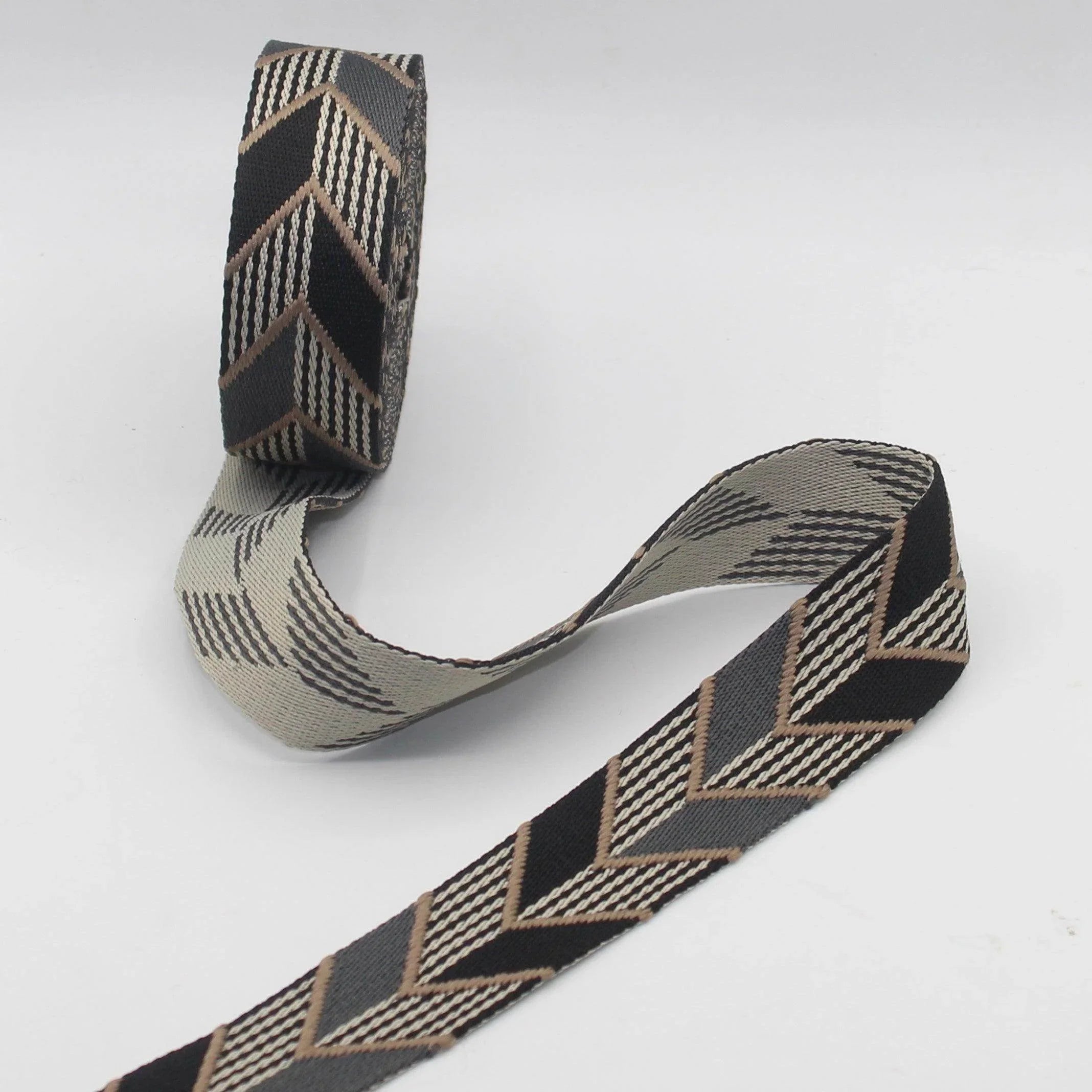 38mm Webbing with Multi Arrows 5/10/45mt #RUB3546 - ACCESSOIRES LEDUC BV