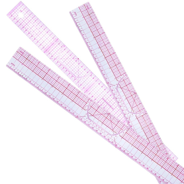 Règles japonaises transparentes à grille rouge pour couture et patronage.