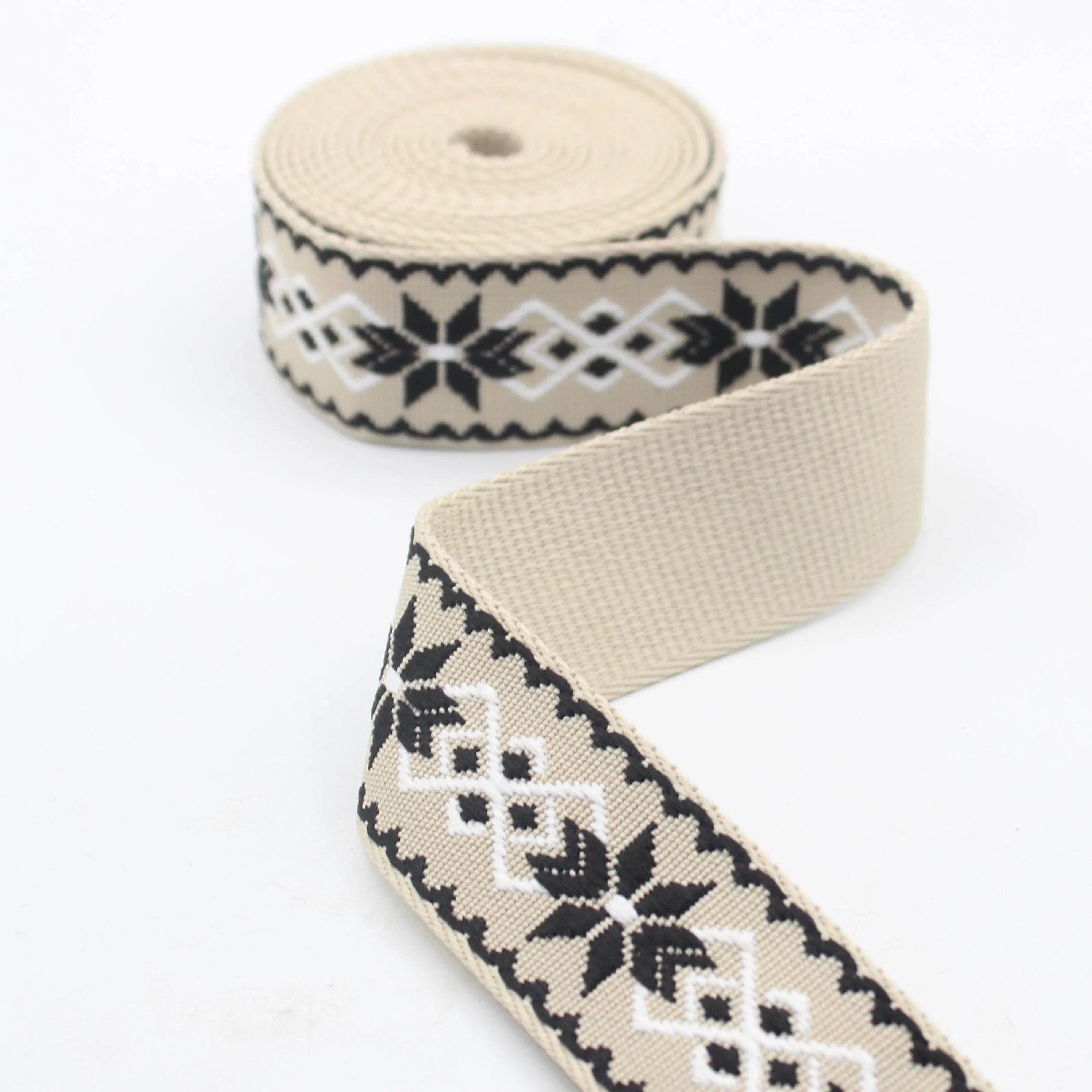 5 meters Ethnic Floral 38mm Webbing #RUB3568 - ACCESSOIRES LEDUC BV
