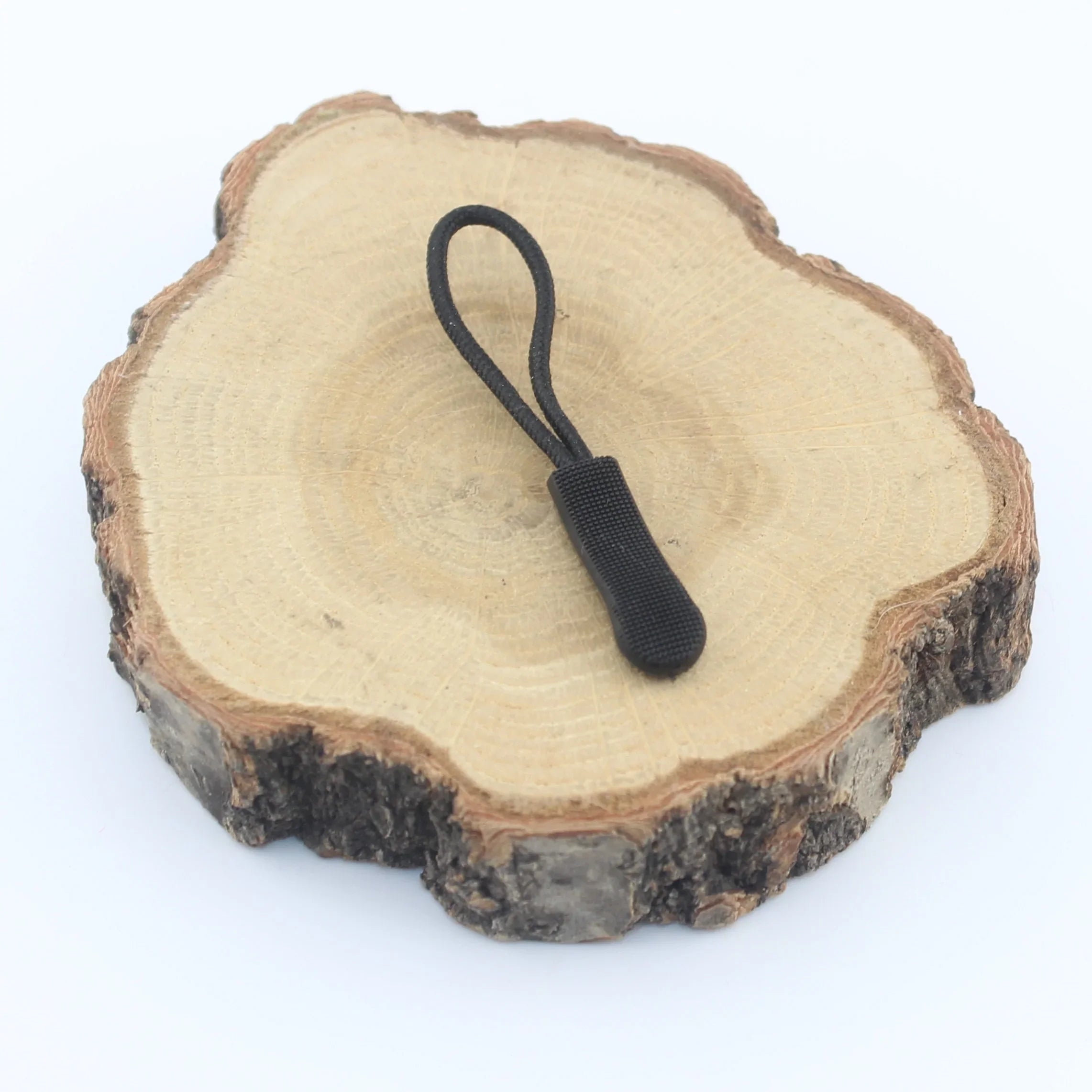 Zip Pullers, available in different colours, 60mm - ACCESSOIRES LEDUC BV