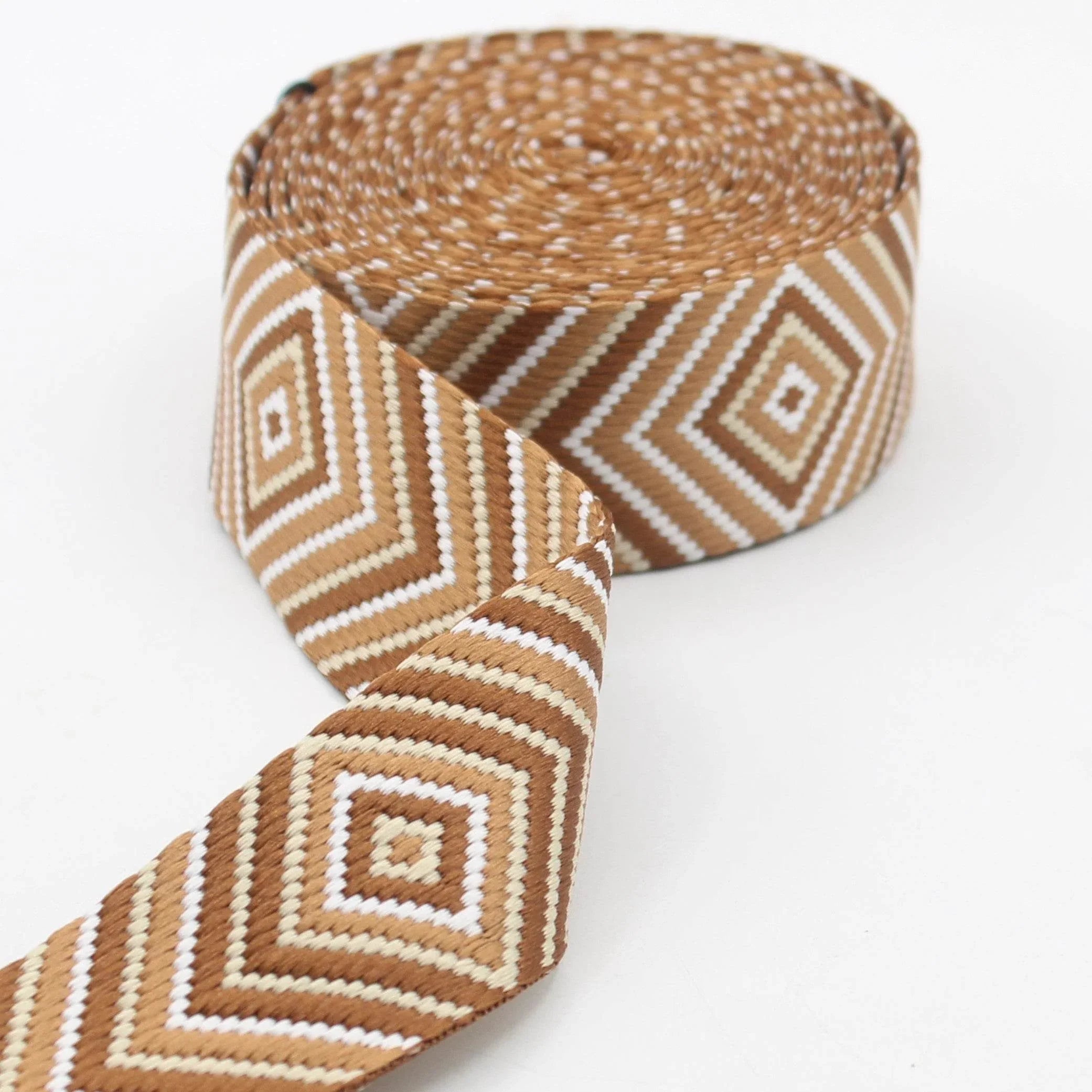 5 meters Ethnic Diamond Shape Webbing 40mm #RUB3573 - ACCESSOIRES LEDUC BV