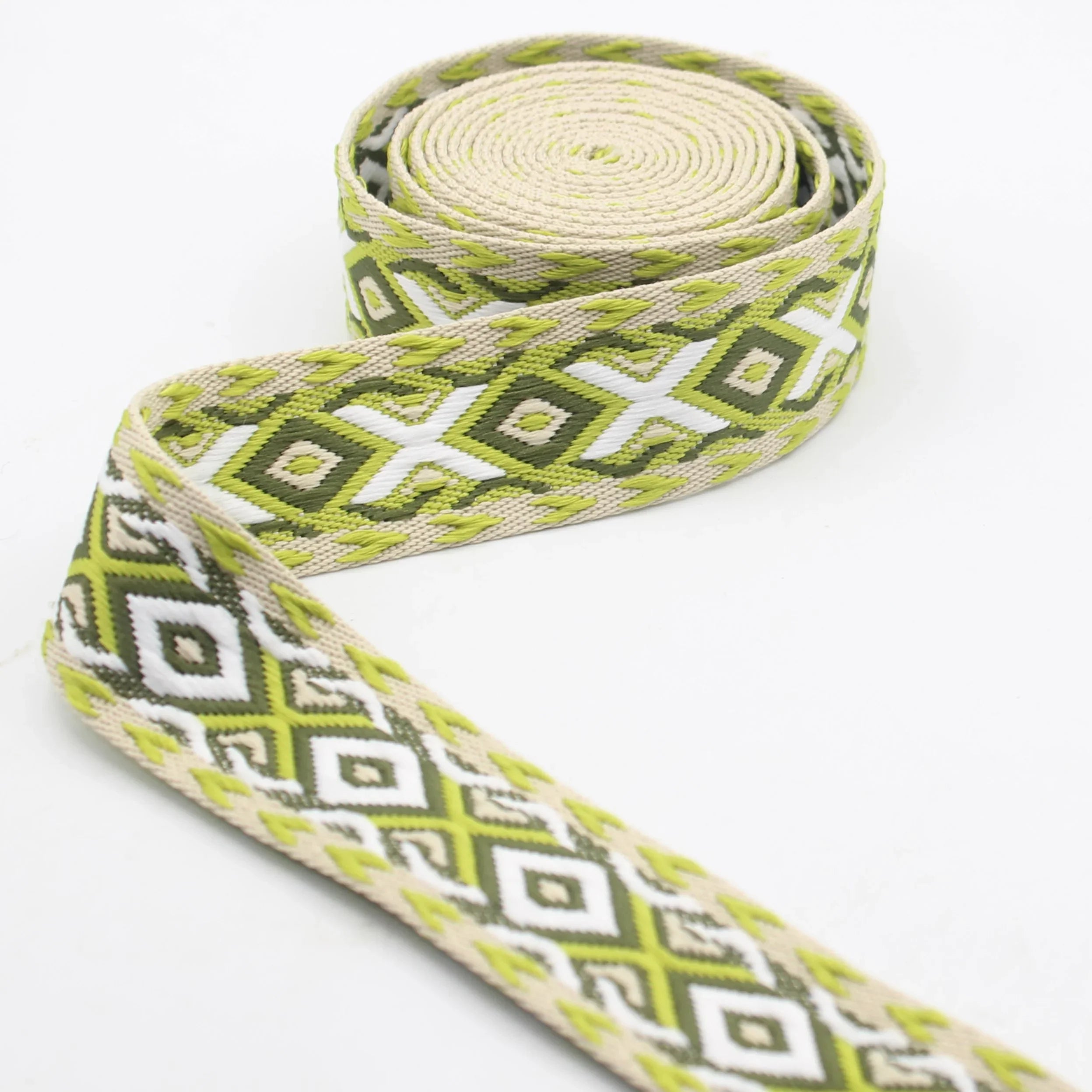 Ruban tissé vert à motifs géométriques, accessoire couture ACCESSOIRES LEDUC