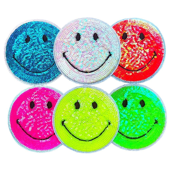 Lot de six écussons smiley ronds en sequins colorés pour customisation couture.