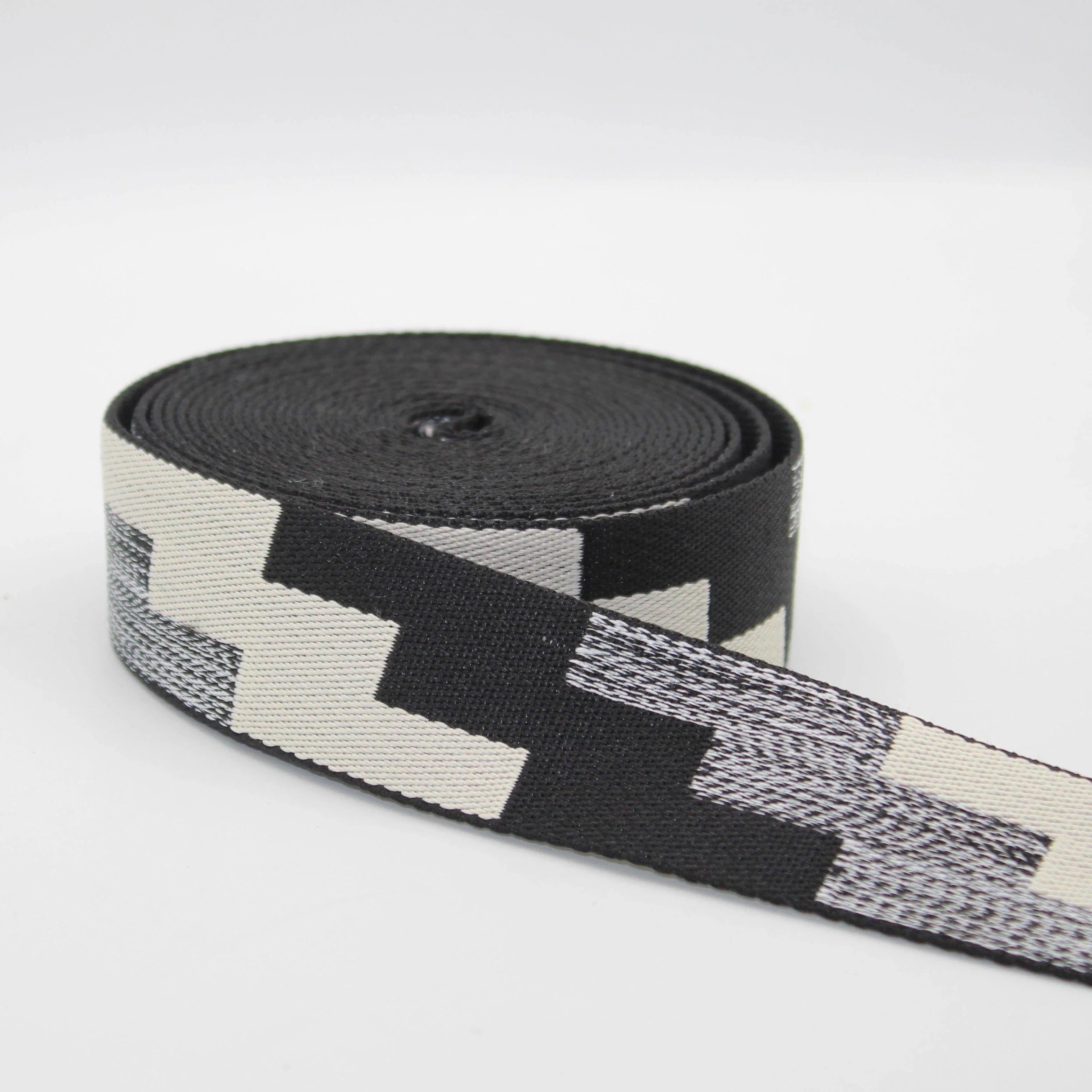 5 Meters 38mm Geometric Webbing #RUB1932 - ACCESSOIRES LEDUC BV