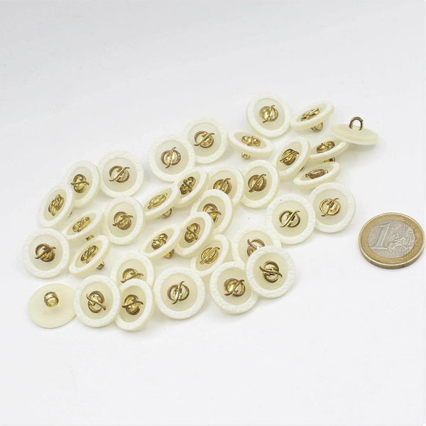 White Button with Gold Pattern 18mm - ACCESSOIRES LEDUC BV