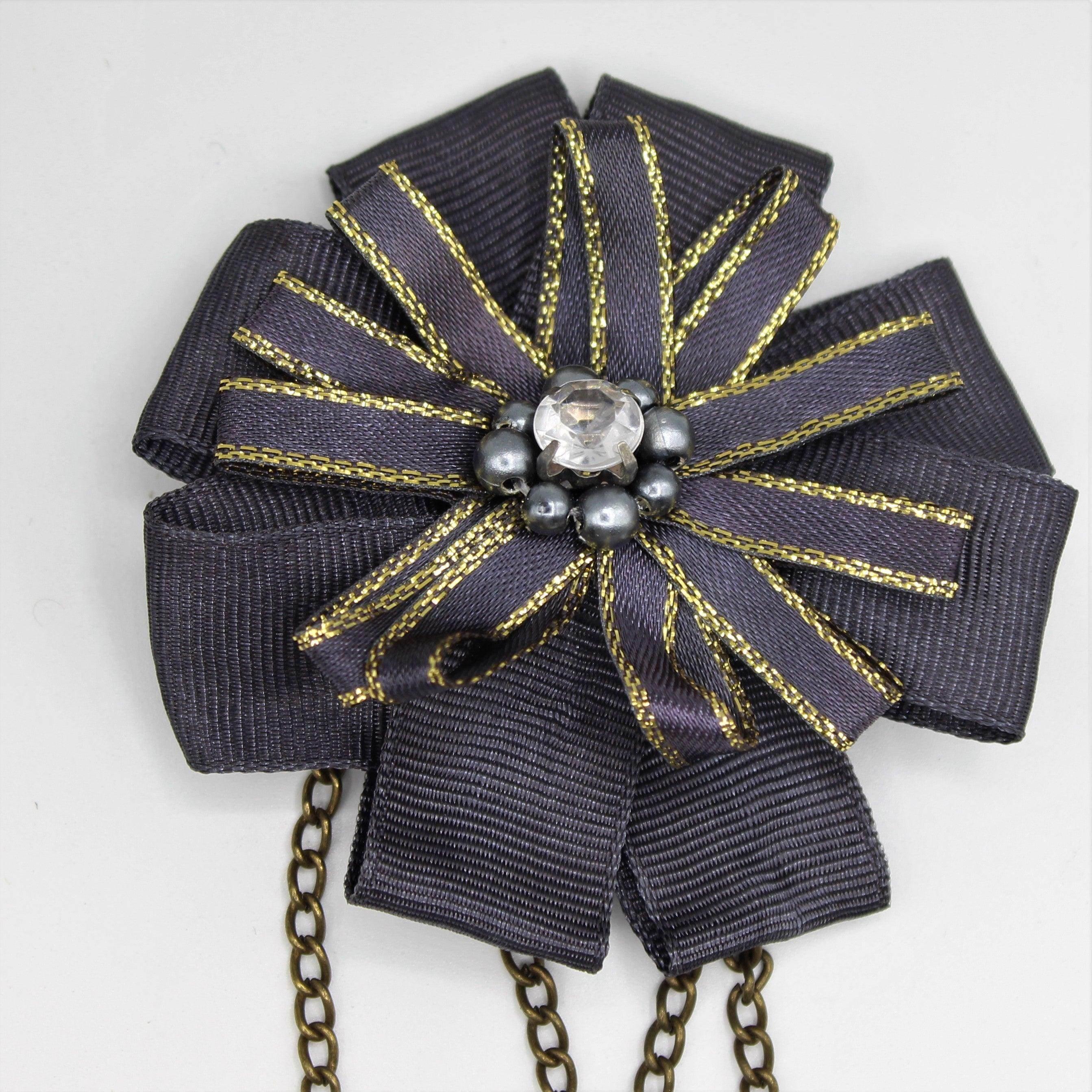 60 mm Brooches Double Flowers with Gold Edges and Safety Pin with Double chain - ACCESSOIRES LEDUC BV