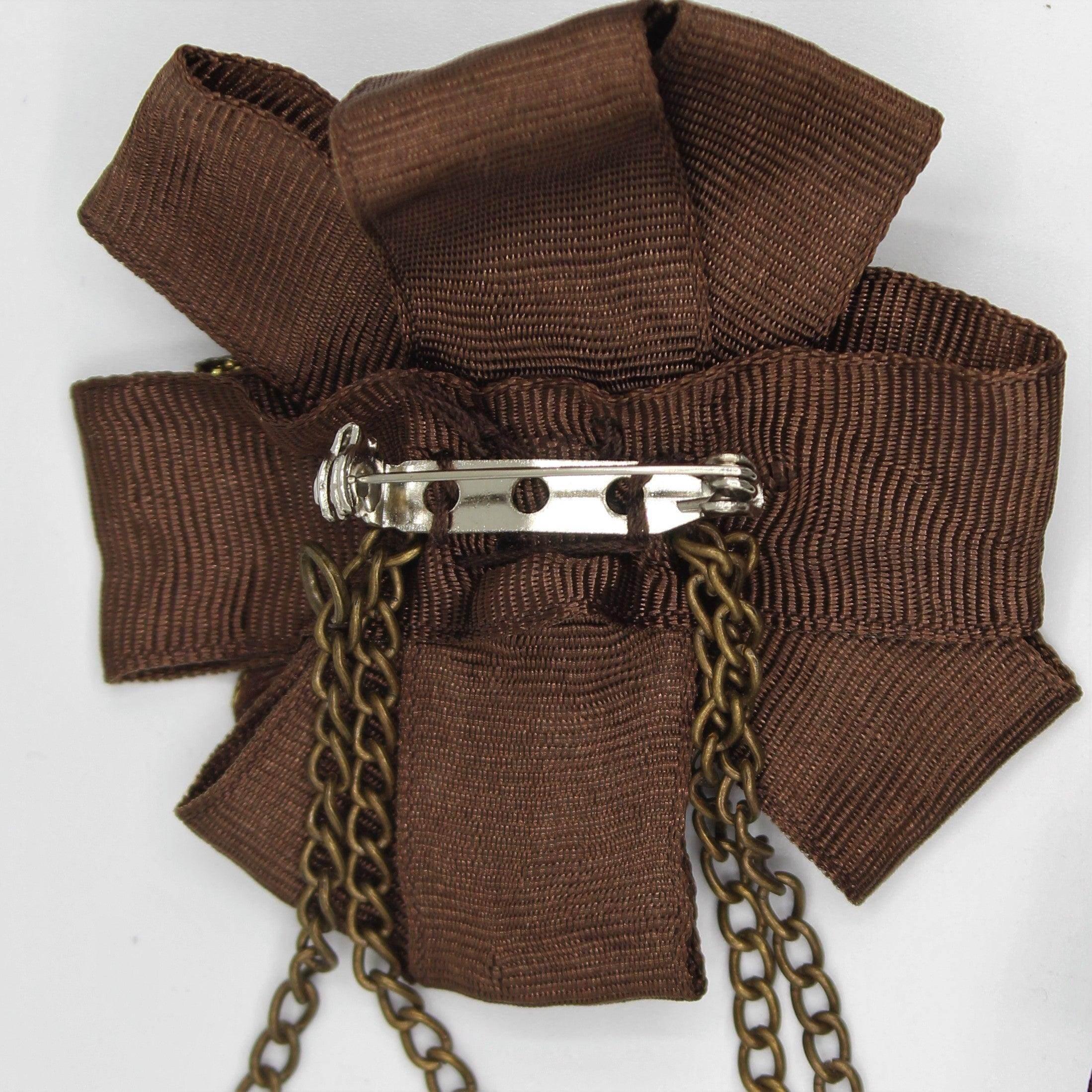 60 mm Brooches Double Flowers with Gold Edges and Safety Pin with Double chain - ACCESSOIRES LEDUC BV