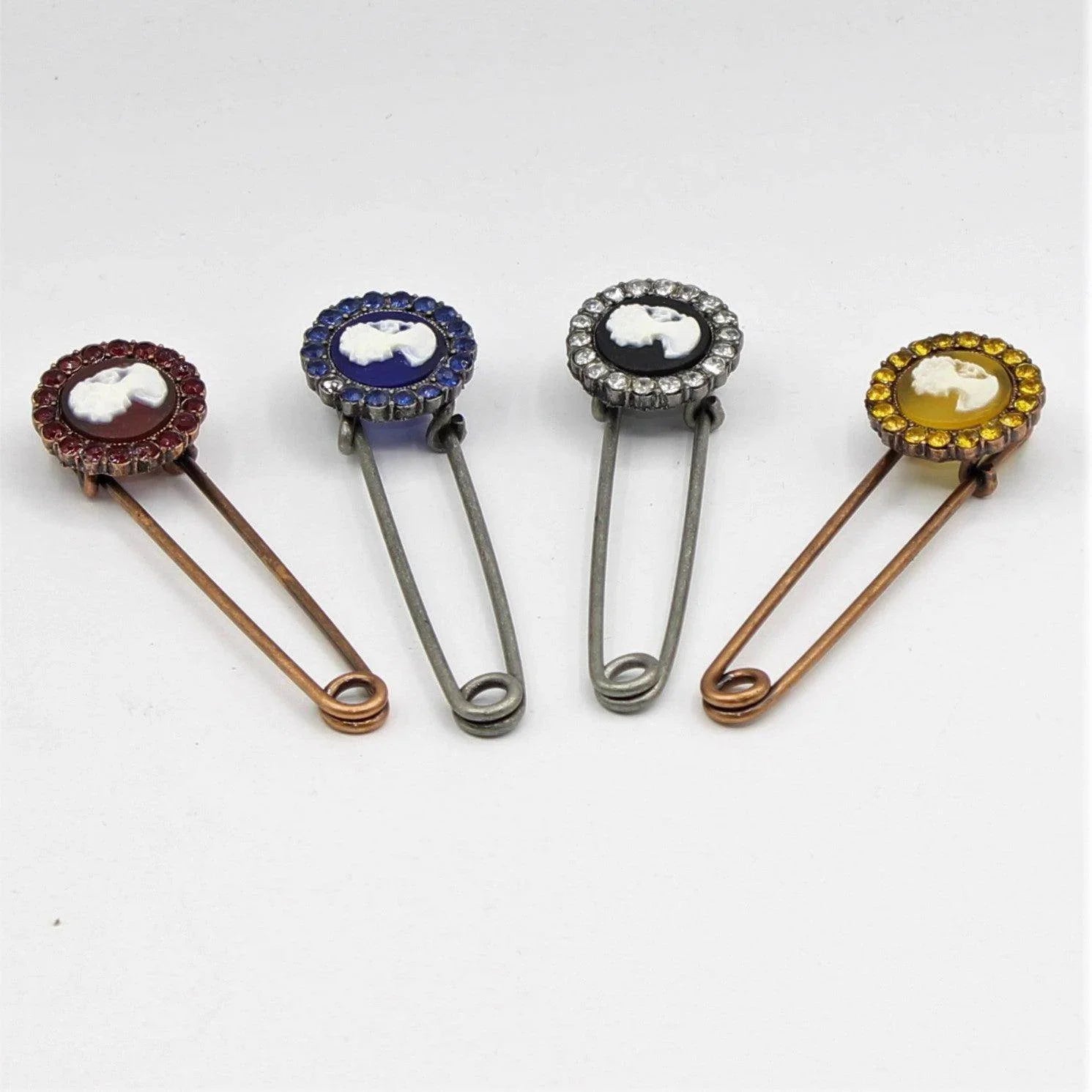 Kilt Pin with Strass (different colors) and Pattern of Lady 8cm#BRO2000 - ACCESSOIRES LEDUC BV
