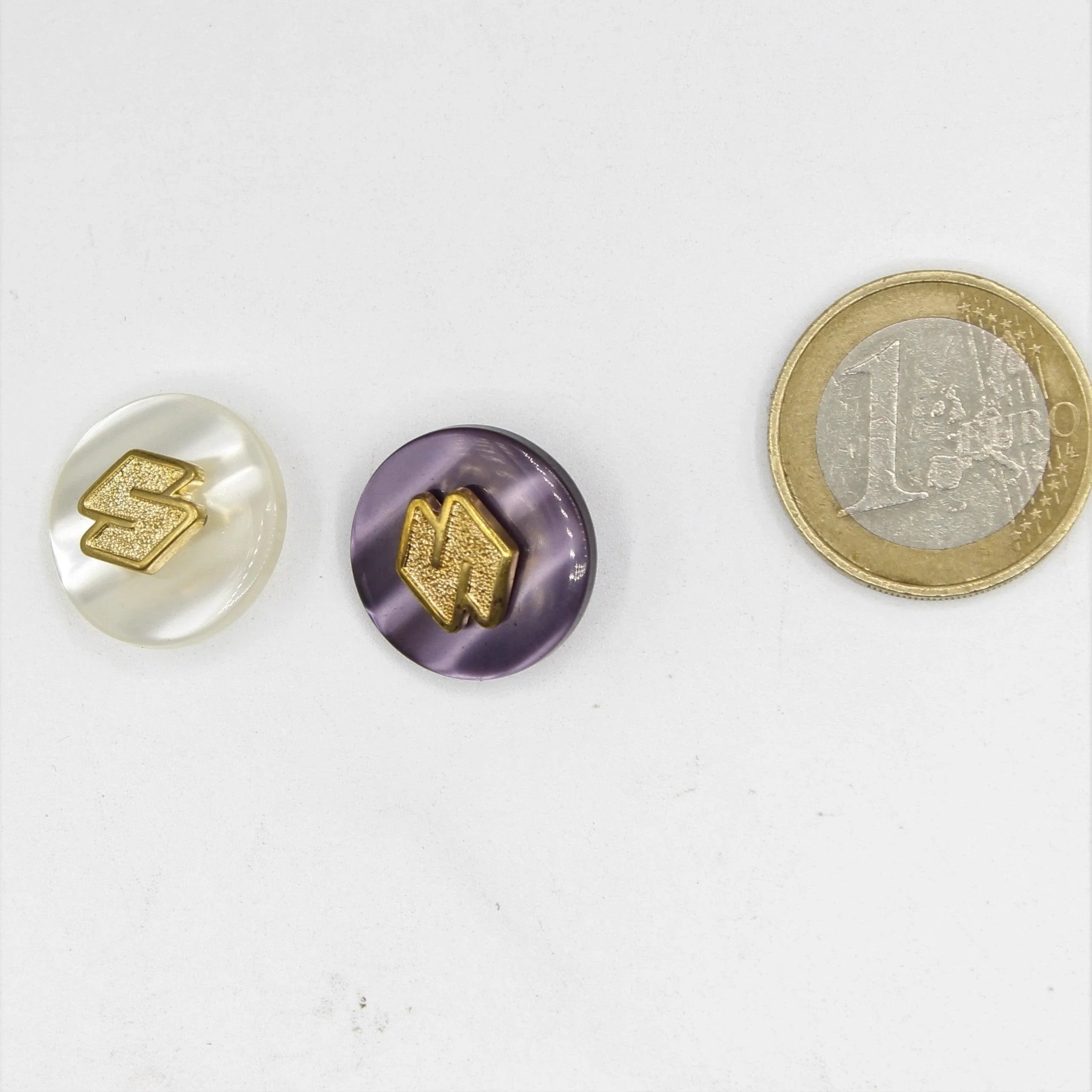 White or Purple Shank Button with Gold "S" Design 6 and 9mm - ACCESSOIRES LEDUC