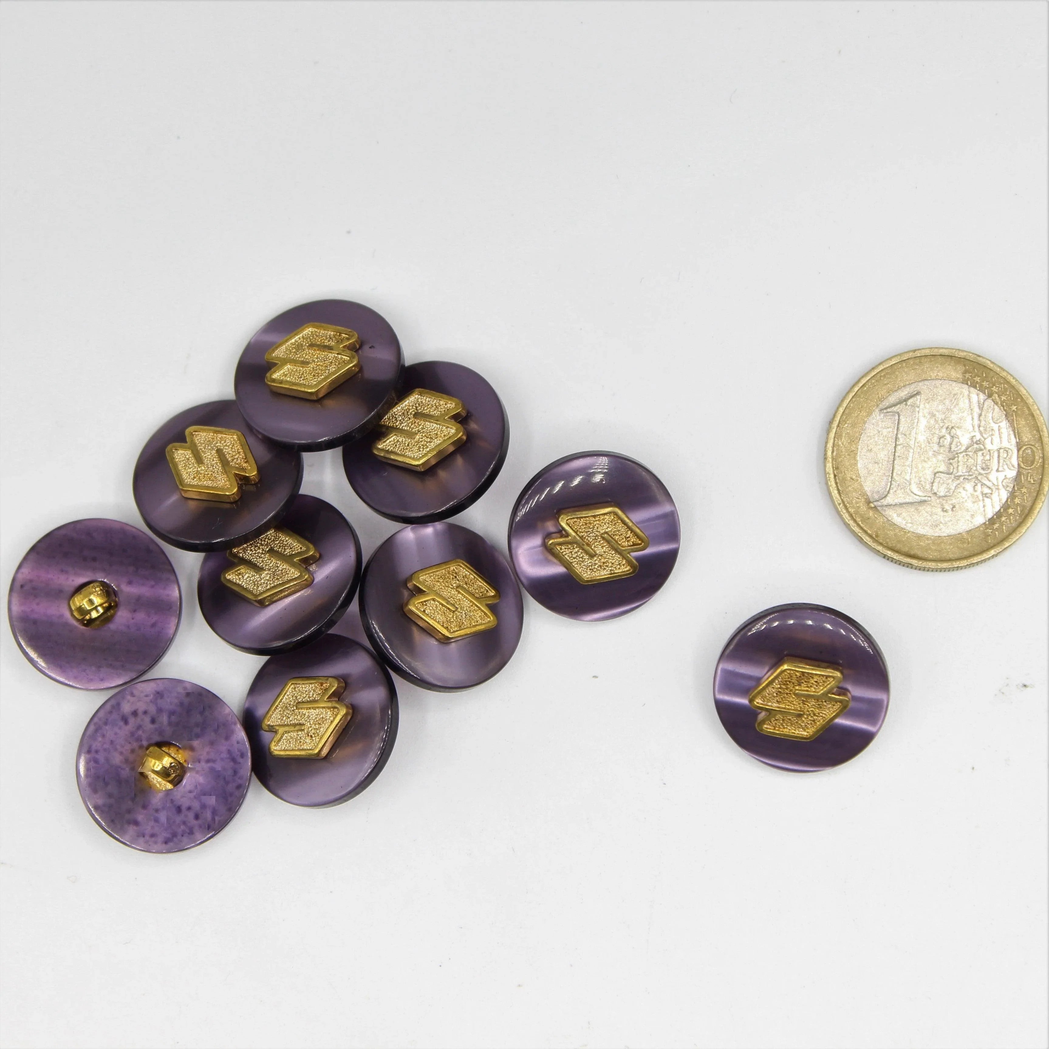 White or Purple Shank Button with Gold "S" Design 6 and 9mm - ACCESSOIRES LEDUC