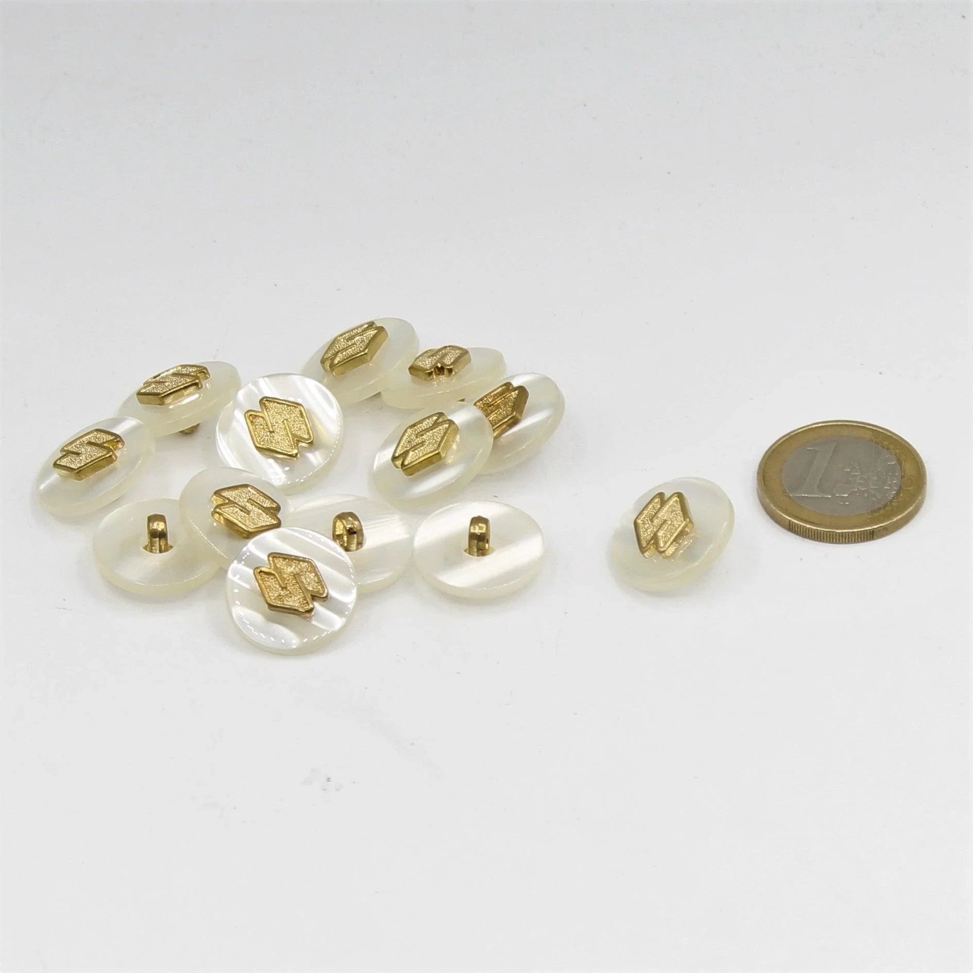 White or Purple Shank Button with Gold "S" Design 6 and 9mm - ACCESSOIRES LEDUC