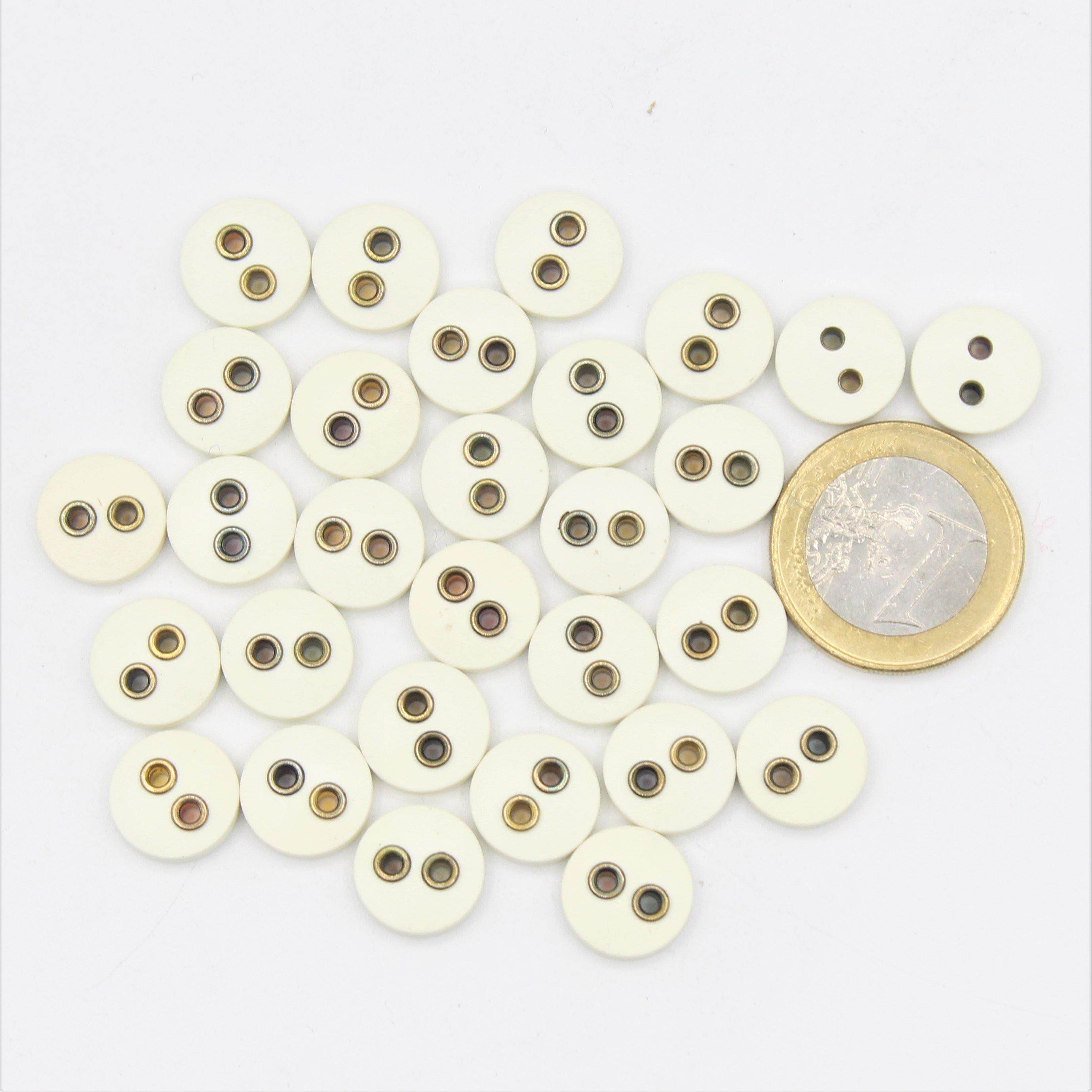 Compound White Button with 2 Gold Metal Holes #KC24001 - ACCESSOIRES LEDUC BV