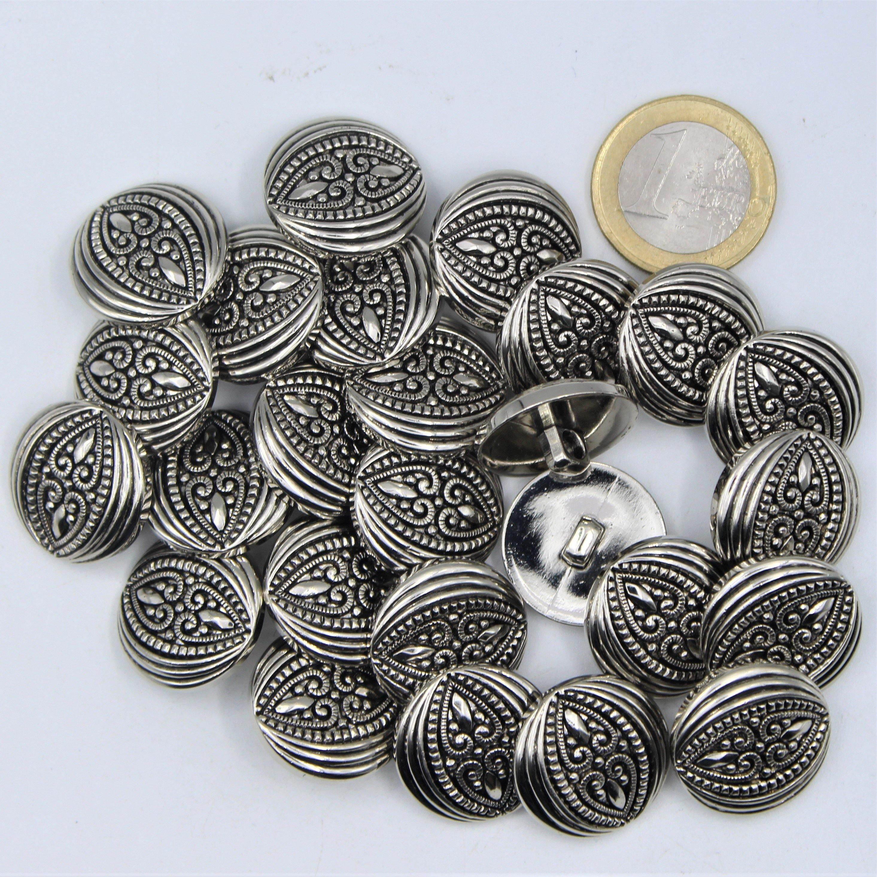 Old Silver Metal Shank Button with Spade Pattern #KMQ4000 - ACCESSOIRES LEDUC BV