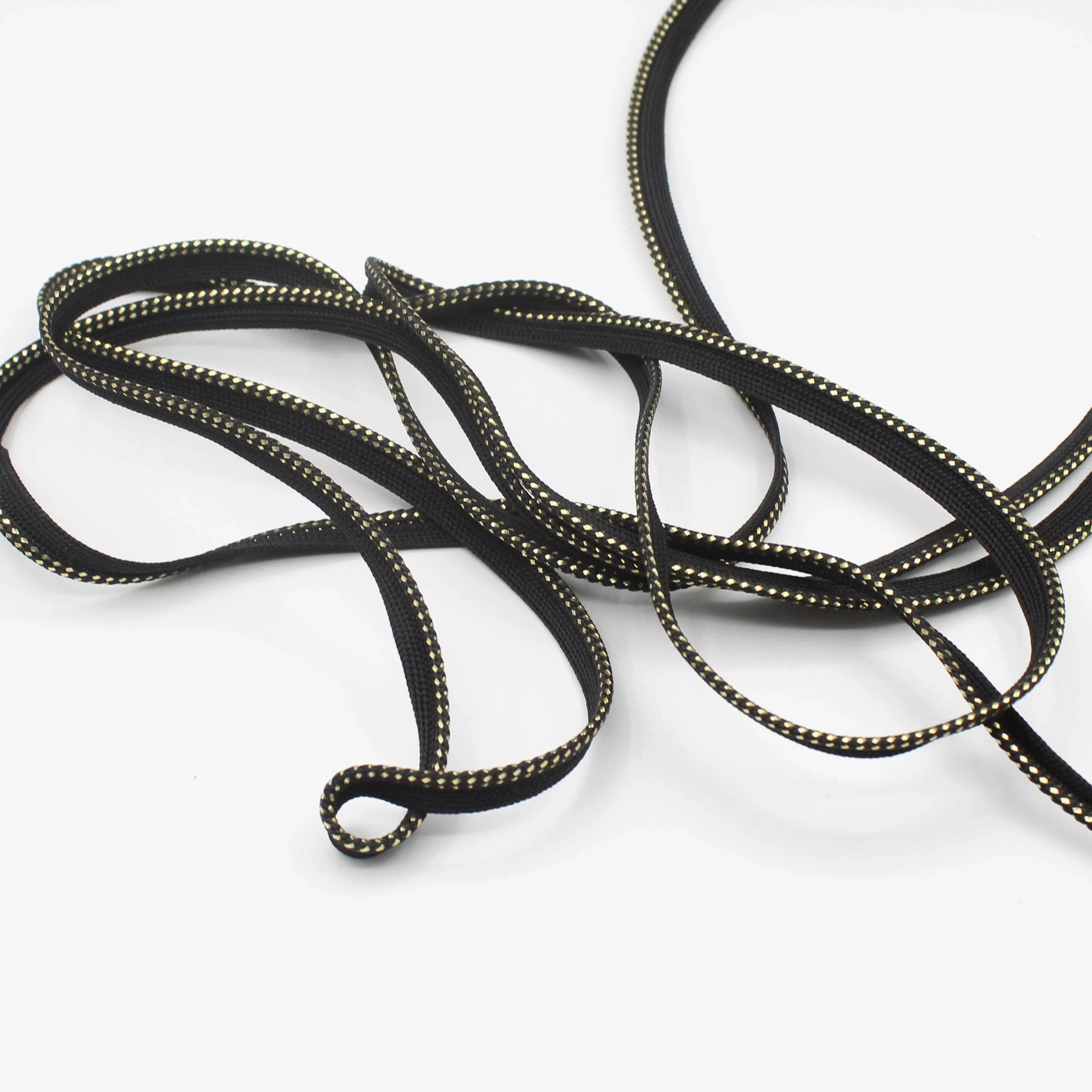 10 M HIGH QUALITY SHINY EDGE LUREX PIPING / 10mm (8+2mm) - ACCESSOIRES LEDUC BV