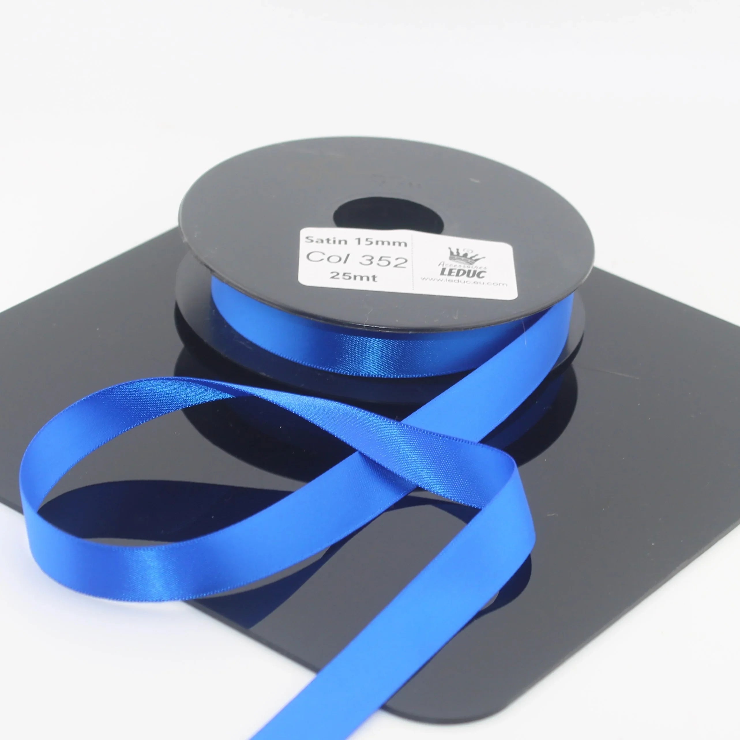 Deluxe Double Sided Satin 15mm,25mm or 38mm - 25 meters - ACCESSOIRES LEDUC BV