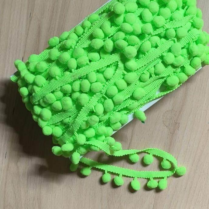 16 meters Pompon Trimming size 10+15mm (pompon's diameter +/- 10mm) #FLO4660 - ACCESSOIRES LEDUC BV