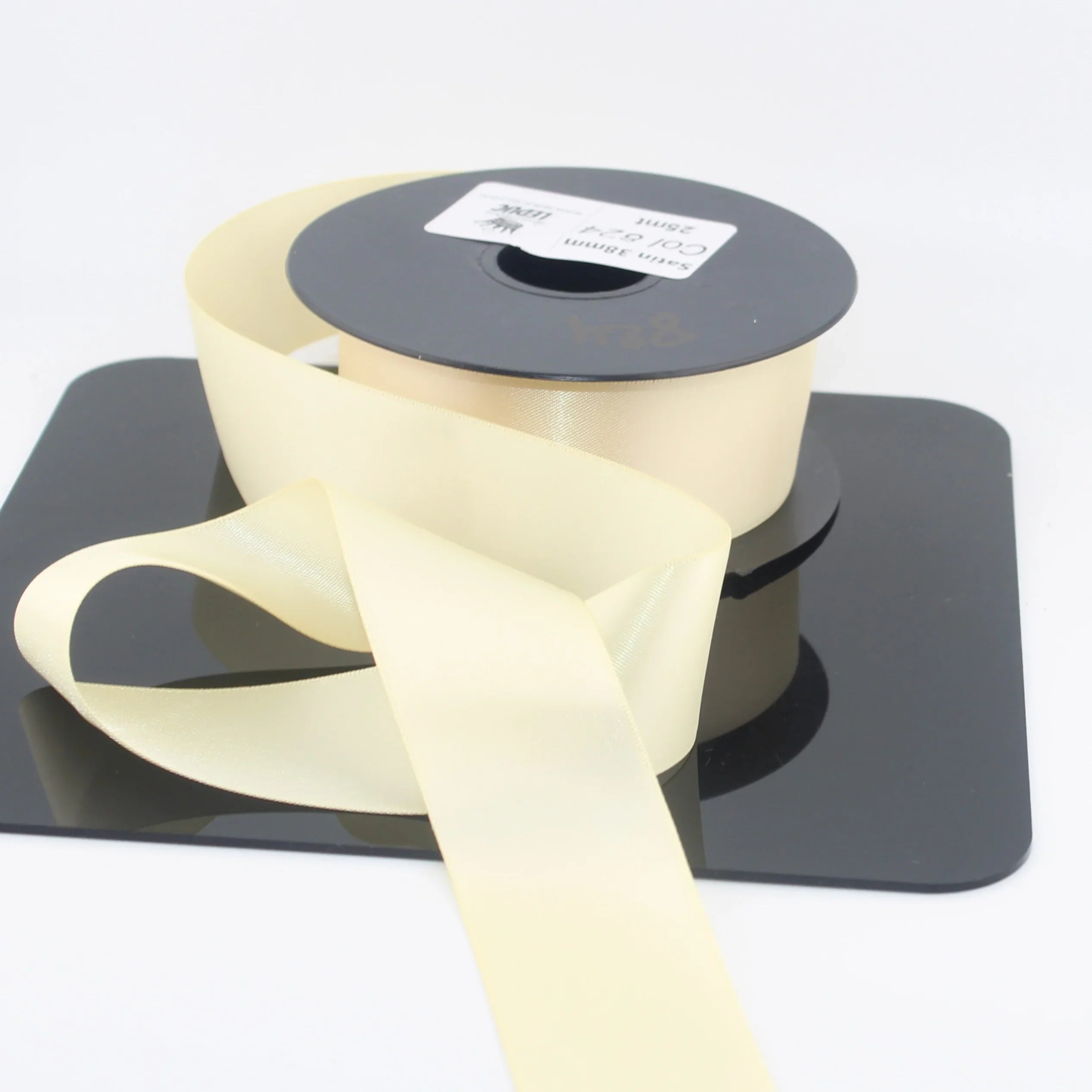 Deluxe Double Sided Satin 15mm,25mm or 38mm - 25 meters - ACCESSOIRES LEDUC BV