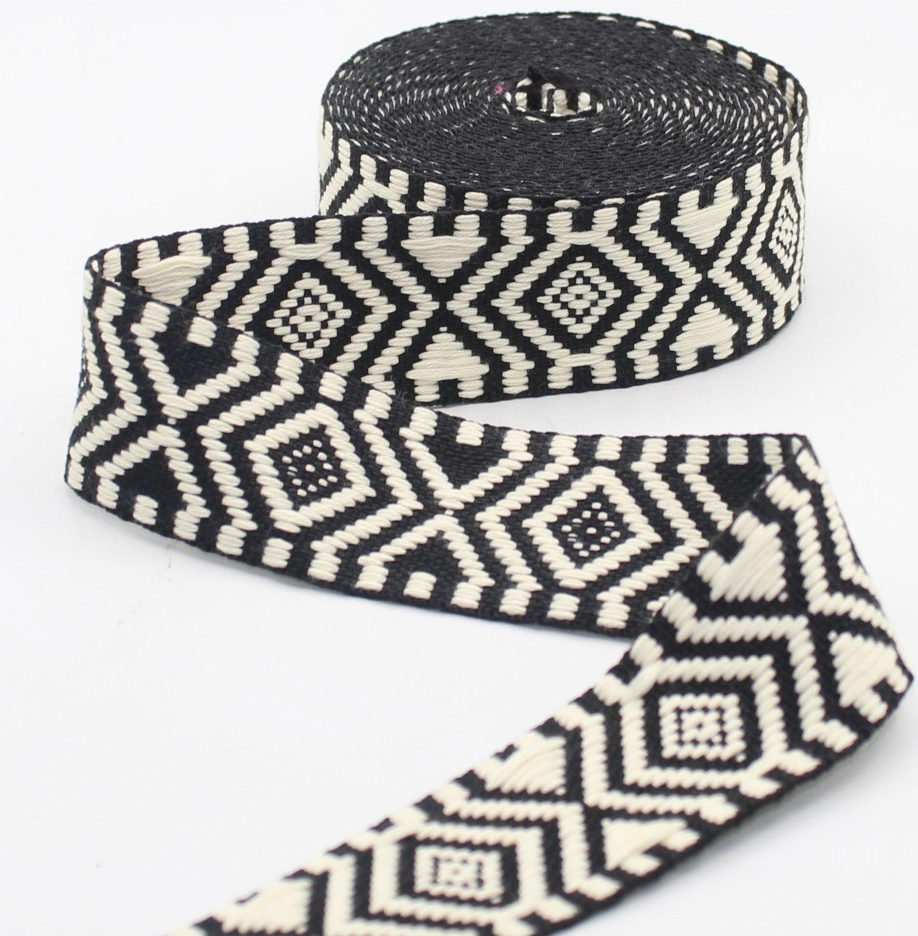 5 meters of Ethnic Strap with geometric patterns, 40mm #RUB3561 - ACCESSOIRES LEDUC BV