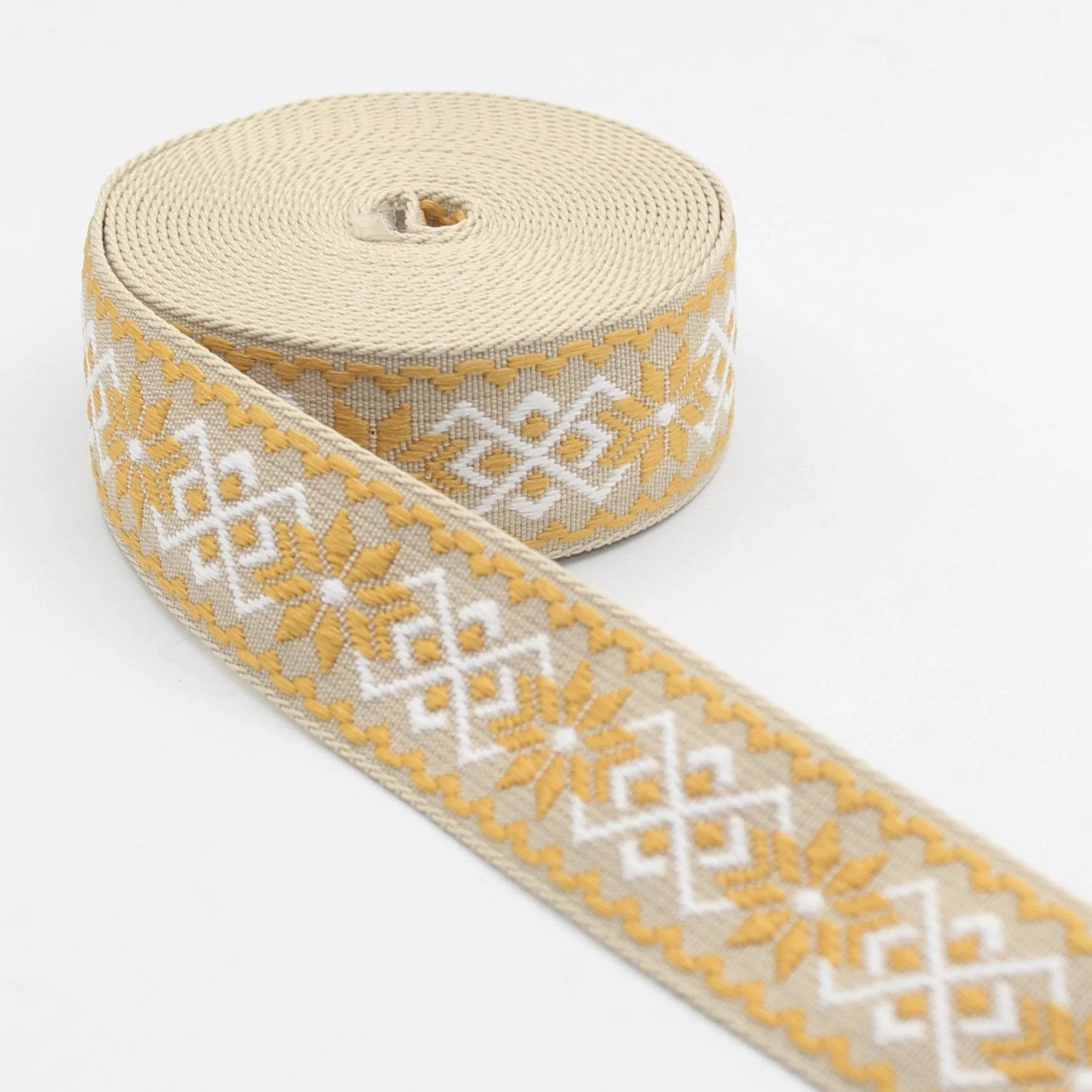 5 meters Ethnic Floral 38mm Webbing #RUB3568 - ACCESSOIRES LEDUC BV
