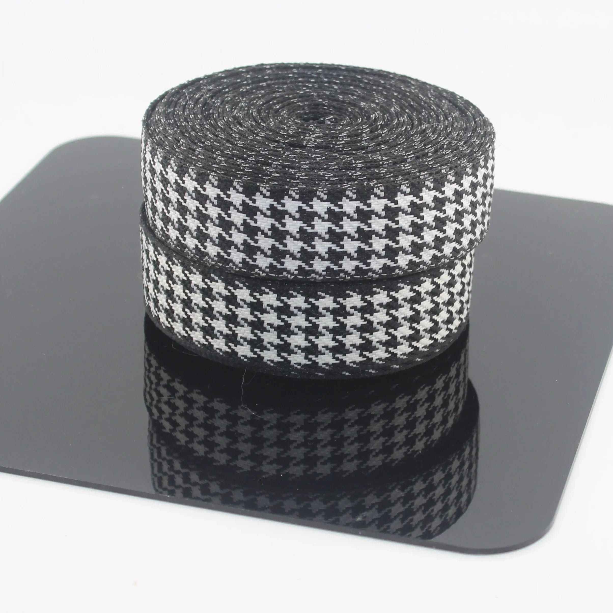 10 meters 25mm Ribbon with Houndstooth Pattern 100% Polyester - ACCESSOIRES LEDUC BV