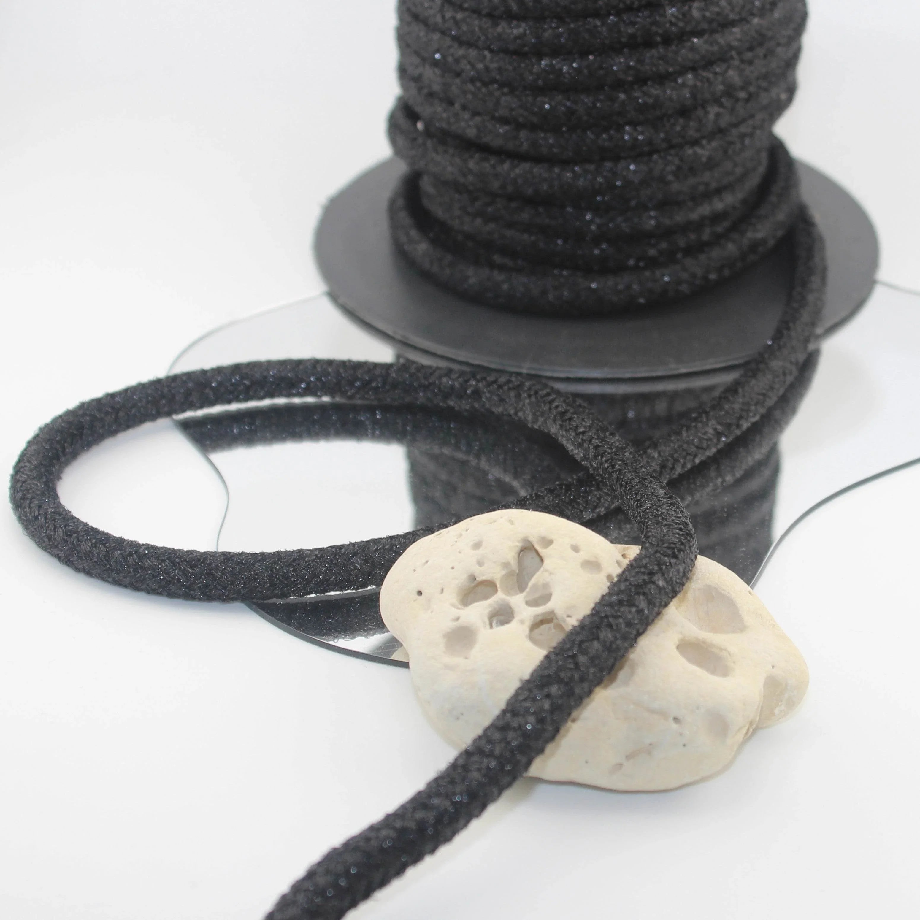 5 meters 10mm Diameter Black Lurex Cord - ACCESSOIRES LEDUC BV