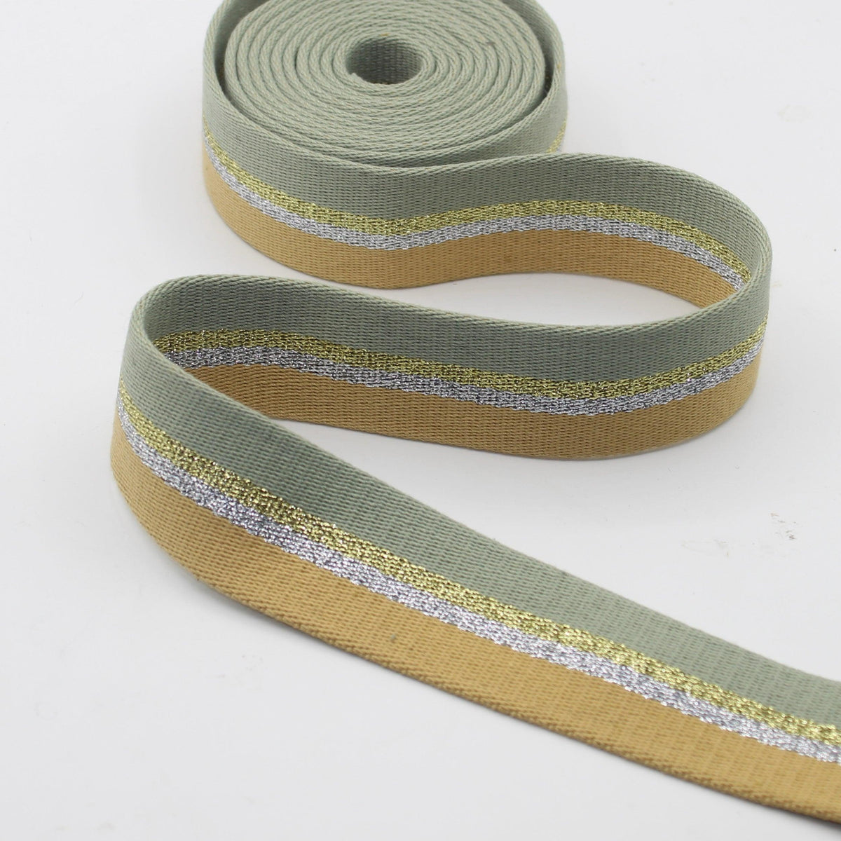 Classic Webbing 40mm with Gold + Silver Lurex Stripes 5/10/45mt #RUB3534 - ACCESSOIRES LEDUC BV