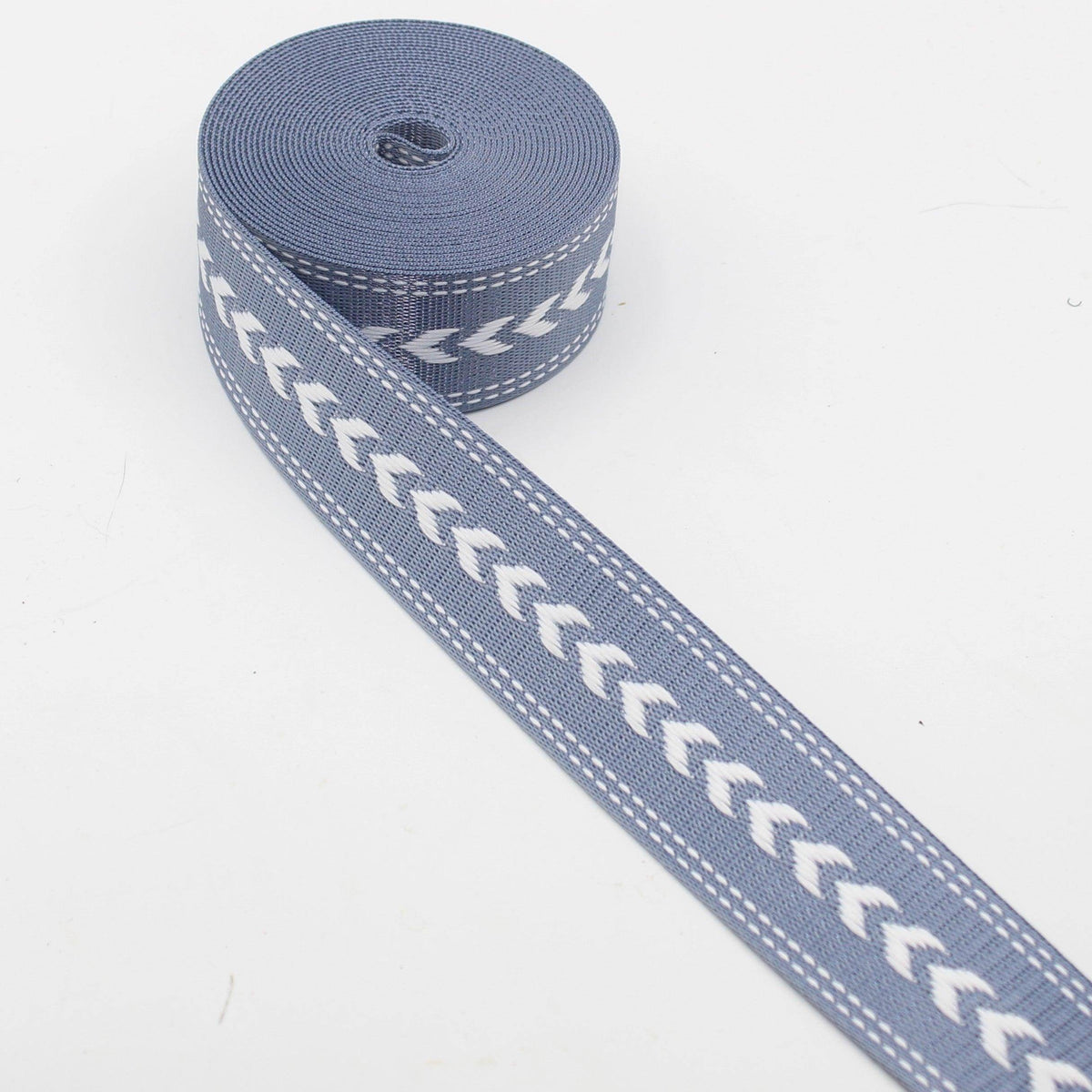 5 meters 38mm Polyester Shiny Webbing with Arrows #RUB3553 - ACCESSOIRES LEDUC BV