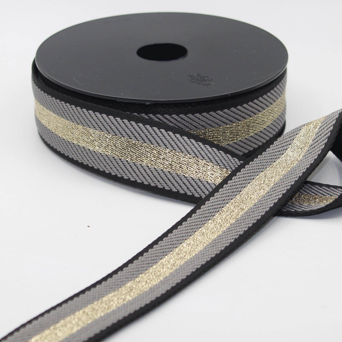 10 meters Herringbone Webbing With Large Light Gold Stripe size 40mm #RUB3556 - ACCESSOIRES LEDUC BV