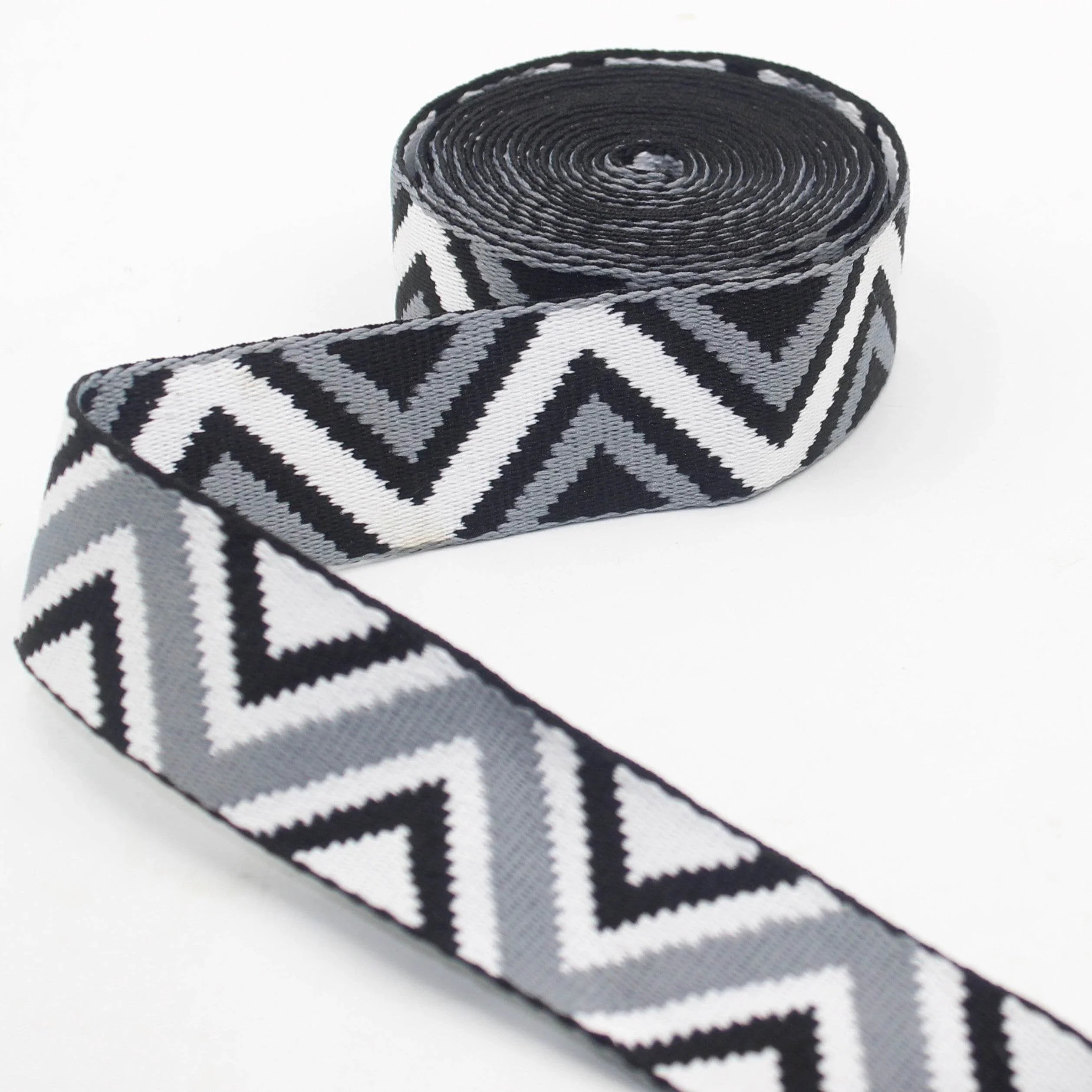 5 meters Ethnic Big Zig Zag Webbing 40mm #RUB3574 - ACCESSOIRES LEDUC BV