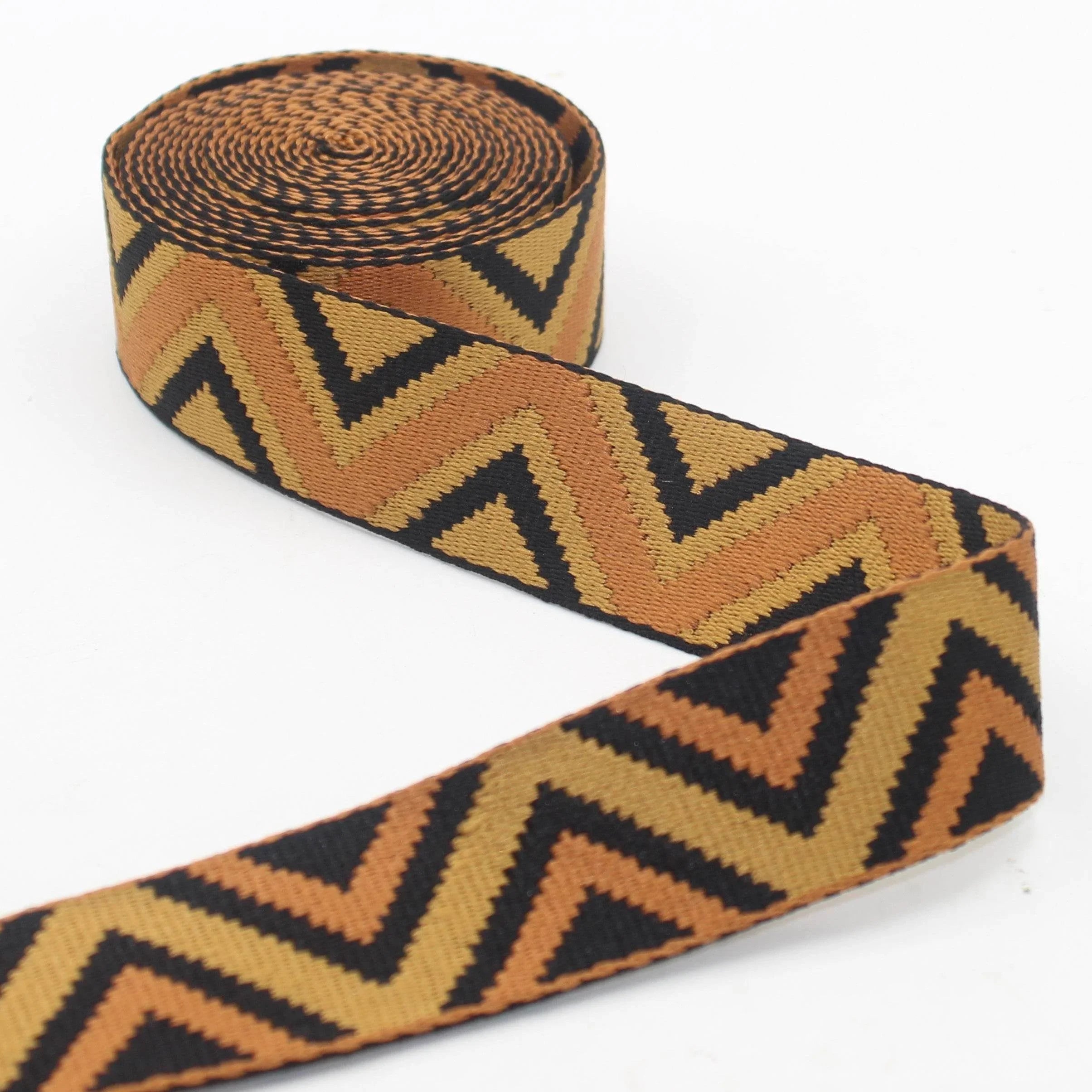 5 meters Ethnic Big Zig Zag Webbing 40mm #RUB3574 - ACCESSOIRES LEDUC BV