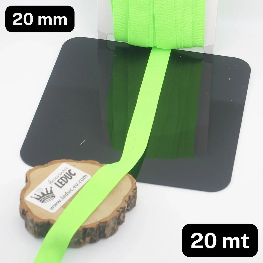 20 meters 20 or 25mm Wide 100% Cotton Herringbone tape (21 colours to chose from!) - ACCESSOIRES LEDUC BV