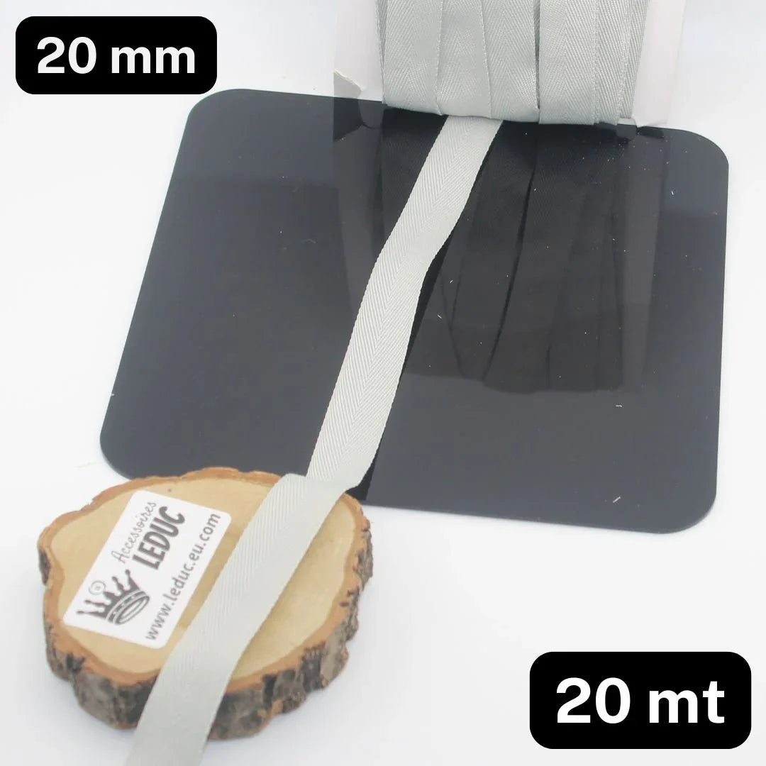 20 meters 20 or 25mm Wide 100% Cotton Herringbone tape (21 colours to chose from!) - ACCESSOIRES LEDUC BV