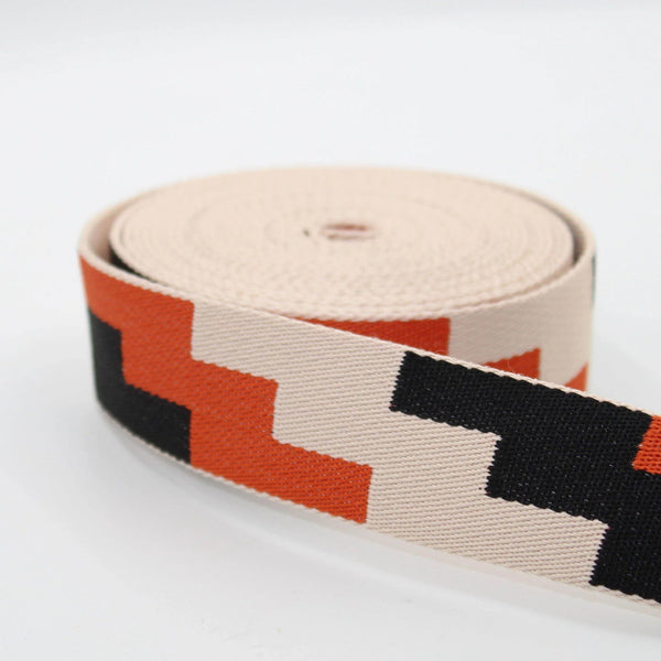5 Meters 38mm Geometric Webbing #RUB1932 - ACCESSOIRES LEDUC BV