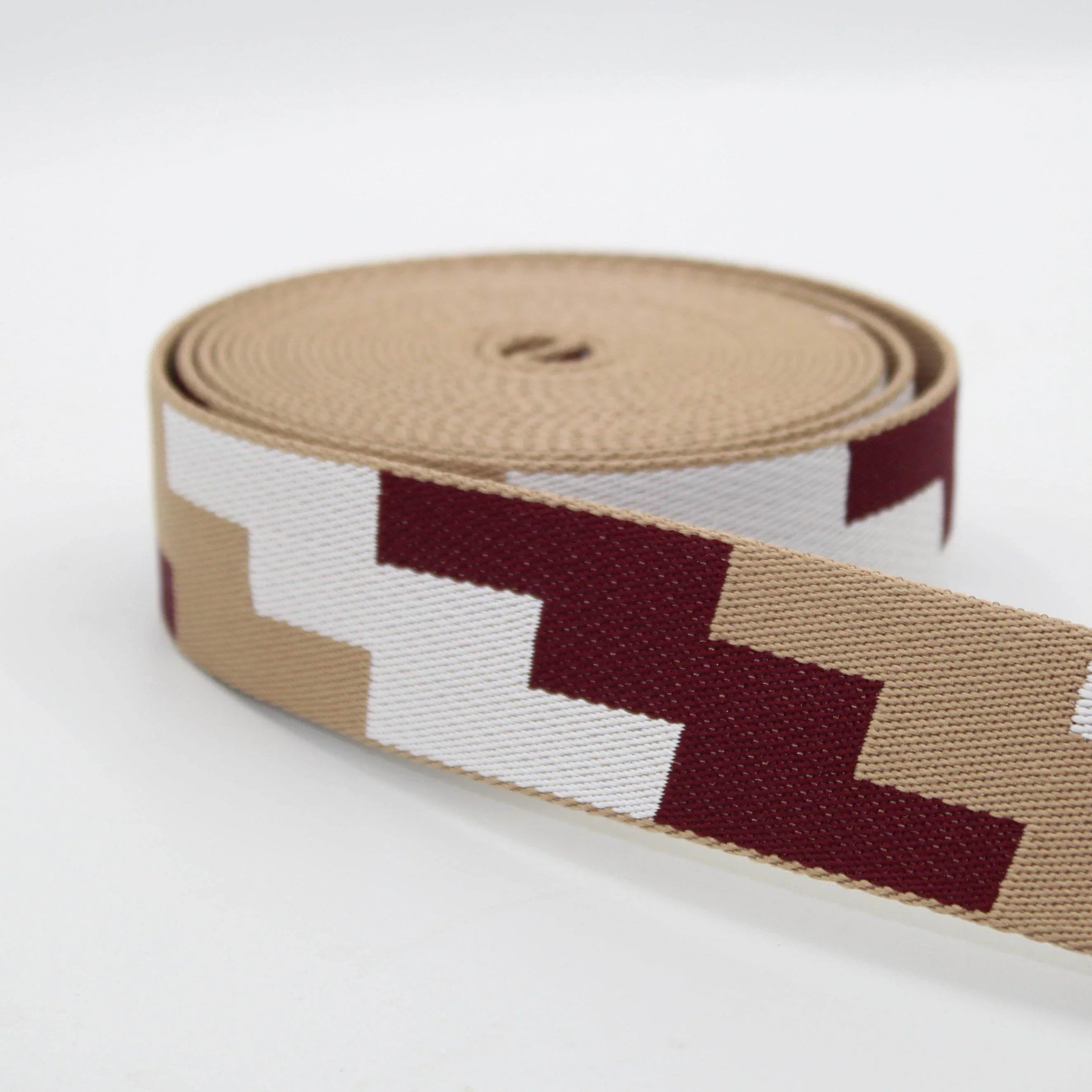 5 Meters 38mm Geometric Webbing #RUB1932 - ACCESSOIRES LEDUC BV