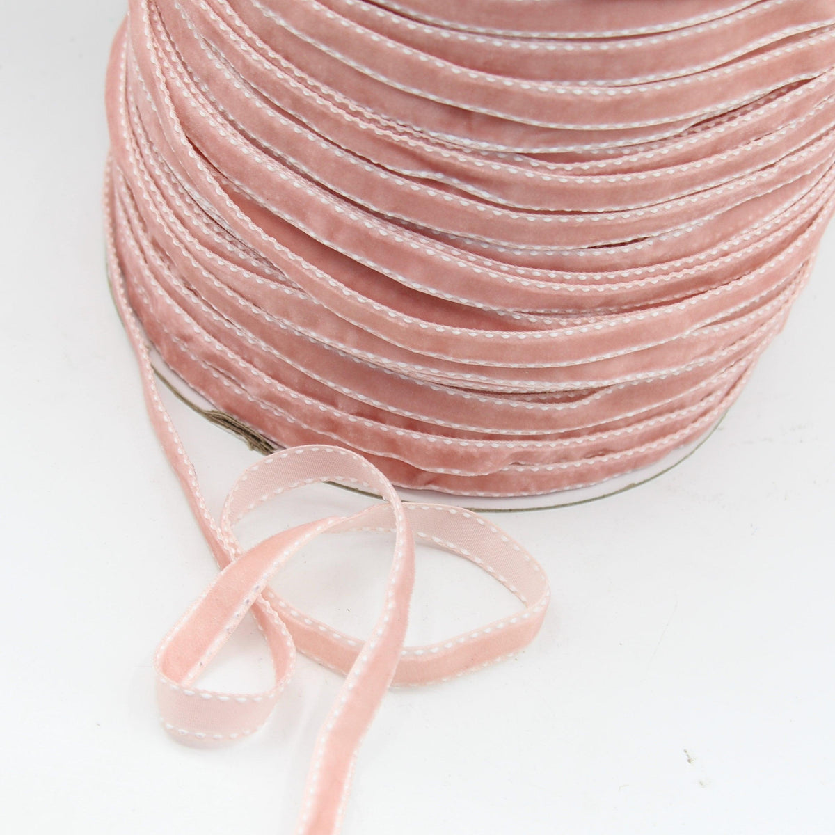 5 meters Stitched Velvet Ribbon 9 / 15 / 20mm #VEL1501 - ACCESSOIRES LEDUC