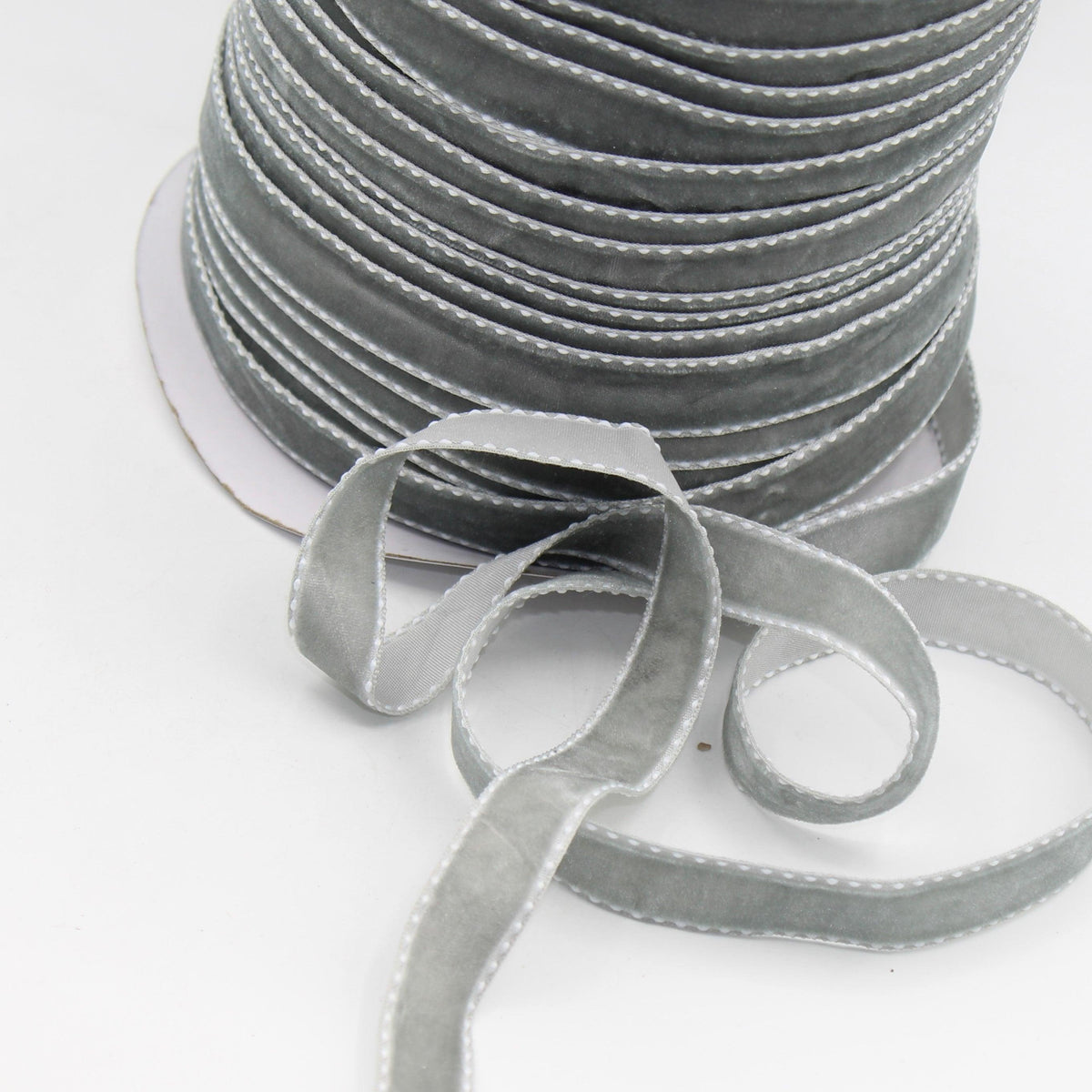 5 meters Stitched Velvet Ribbon 9 / 15 / 20mm #VEL1501 - ACCESSOIRES LEDUC