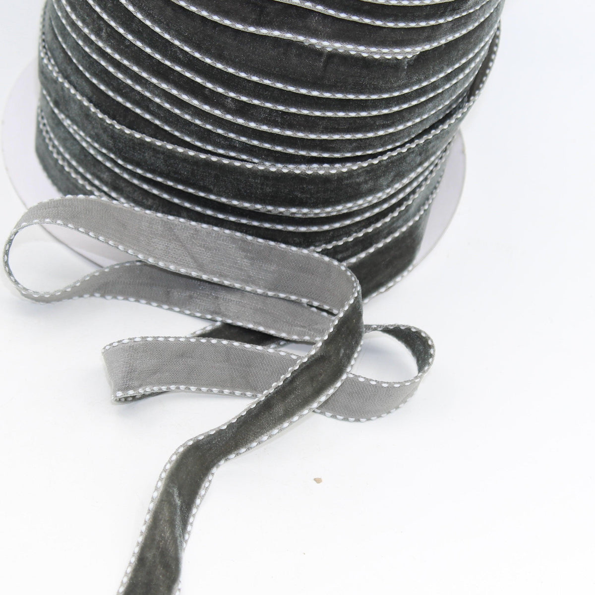 5 meters Stitched Velvet Ribbon 9 / 15 / 20mm #VEL1501 - ACCESSOIRES LEDUC