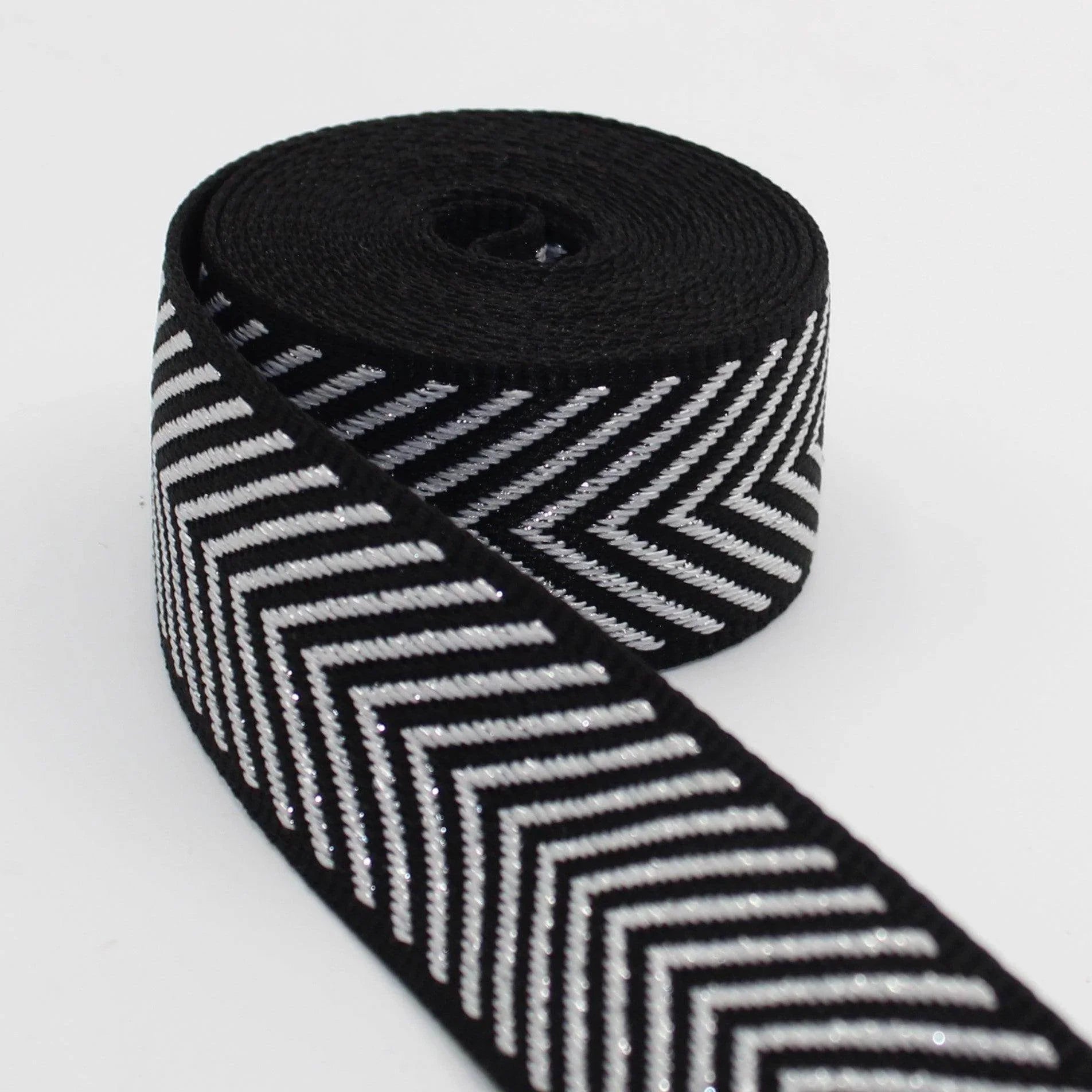 5 meters Webbing with Silver Arrows 38mm #RUB3507 - ACCESSOIRES LEDUC BV