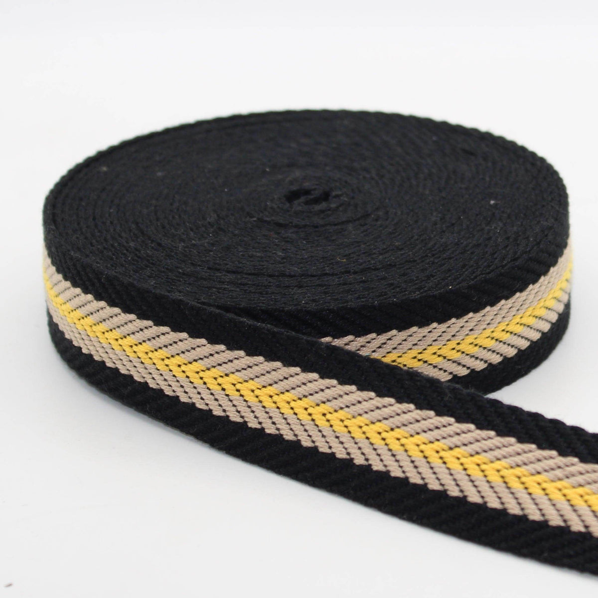 5 meters 30mm Classic Yellow+Ecru Arrow Striped Webbing #RUB1988 - ACCESSOIRES LEDUC BV