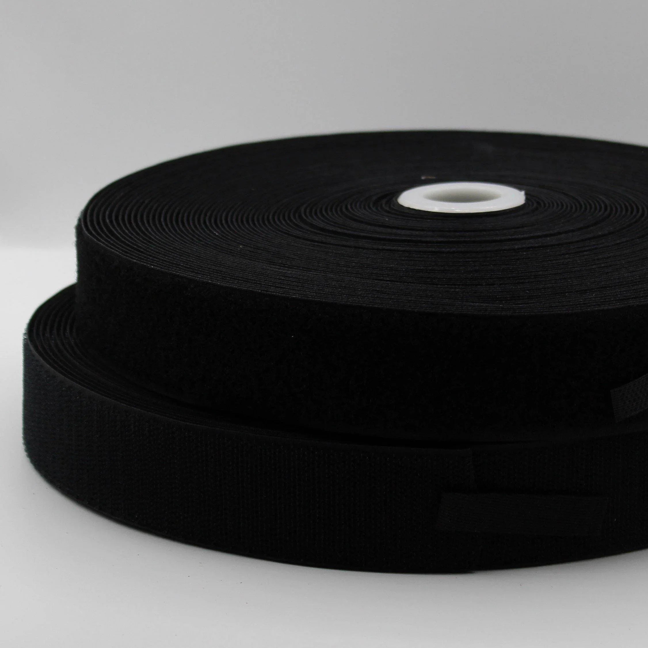 25 METERS HOOK ON LOOP TAPE Black or White #HNL498 - ACCESSOIRES LEDUC BV