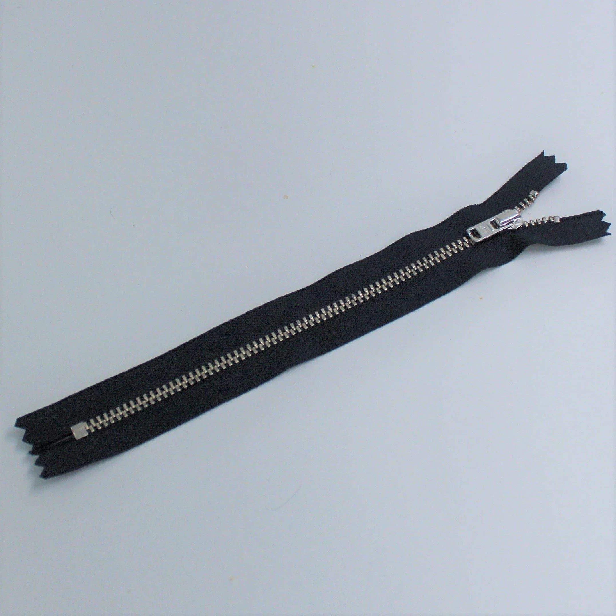 YKK - 18cm Trouser Metal Zipper - Super Strong - ACCESSOIRES LEDUC BV